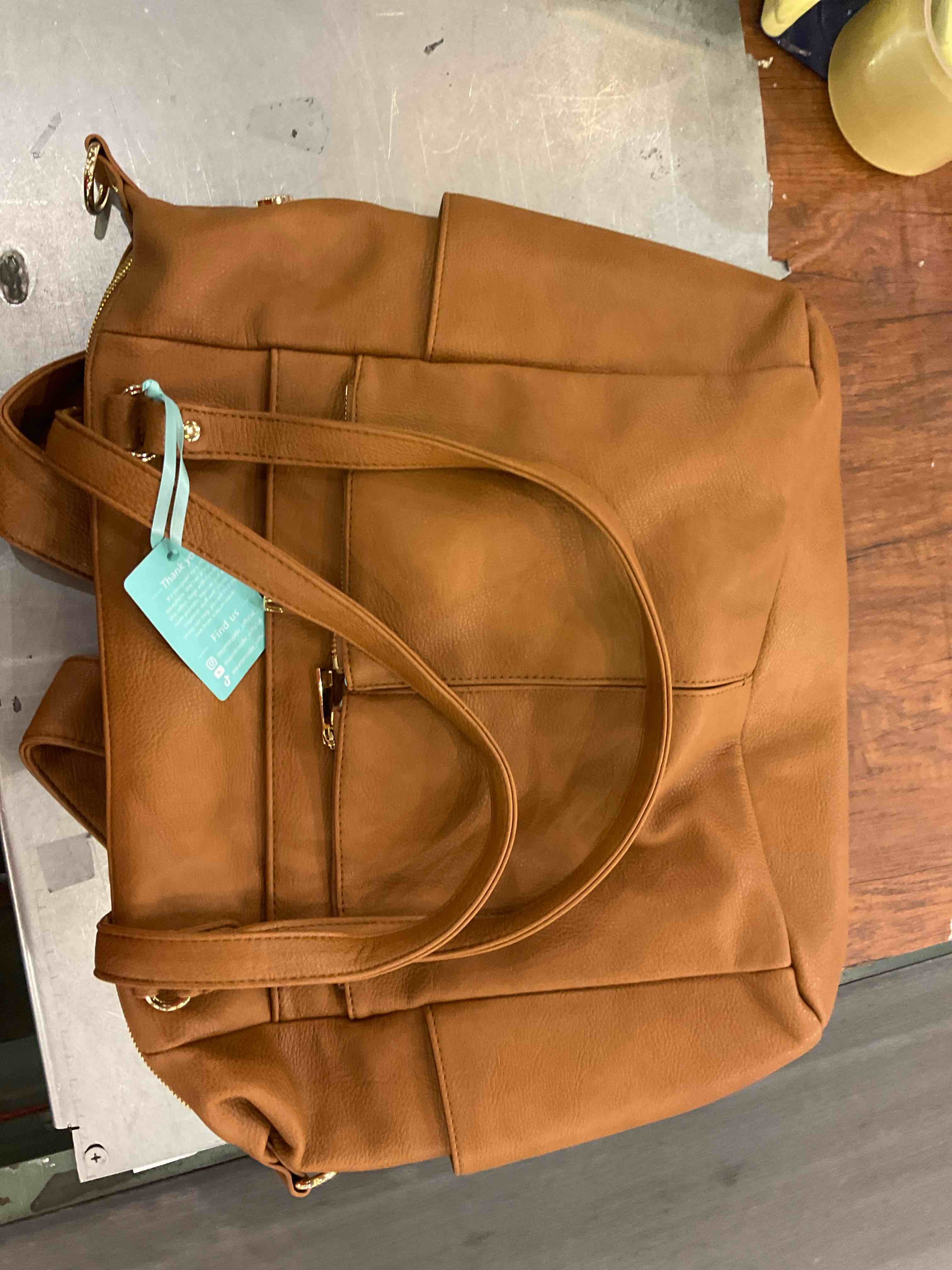 https://s3.amazonaws.com/lotting-images-prod/BargainHunt/EXS01239018_1712770310291.jpeg