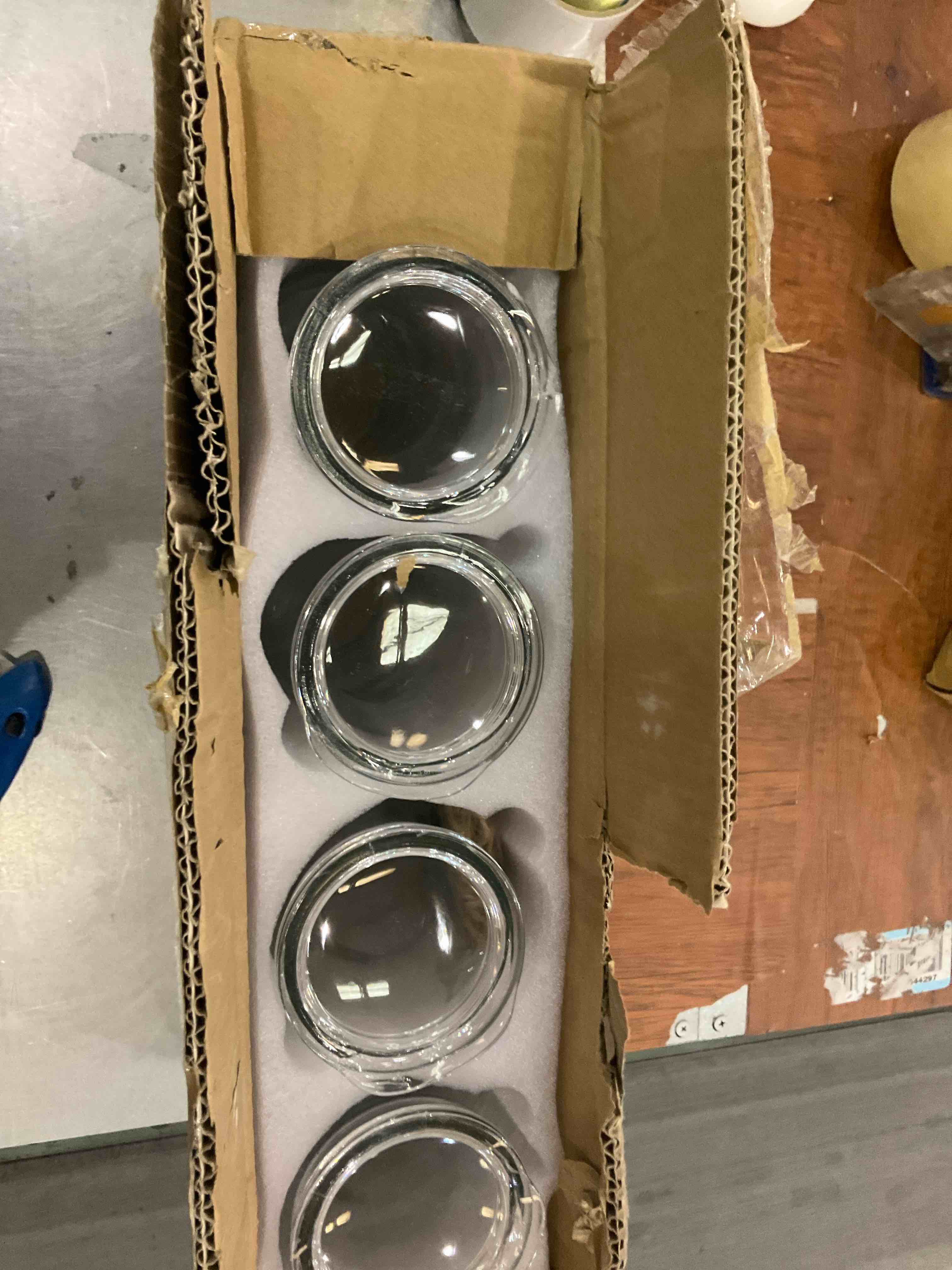 https://s3.amazonaws.com/lotting-images-prod/BargainHunt/EXS01239274_1712936710608.jpeg