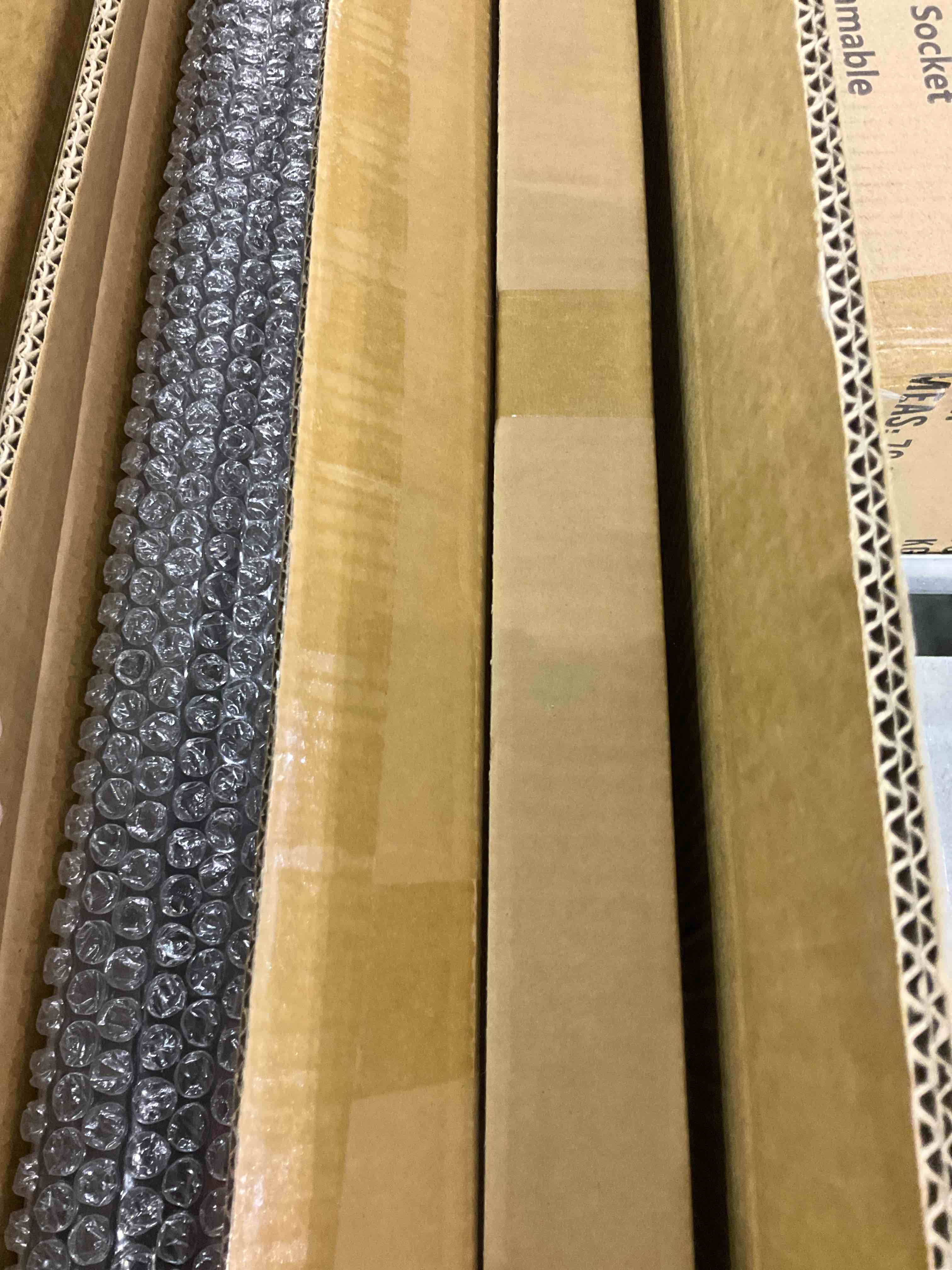 https://s3.amazonaws.com/lotting-images-prod/BargainHunt/EXS01239350_1713182107605.jpeg