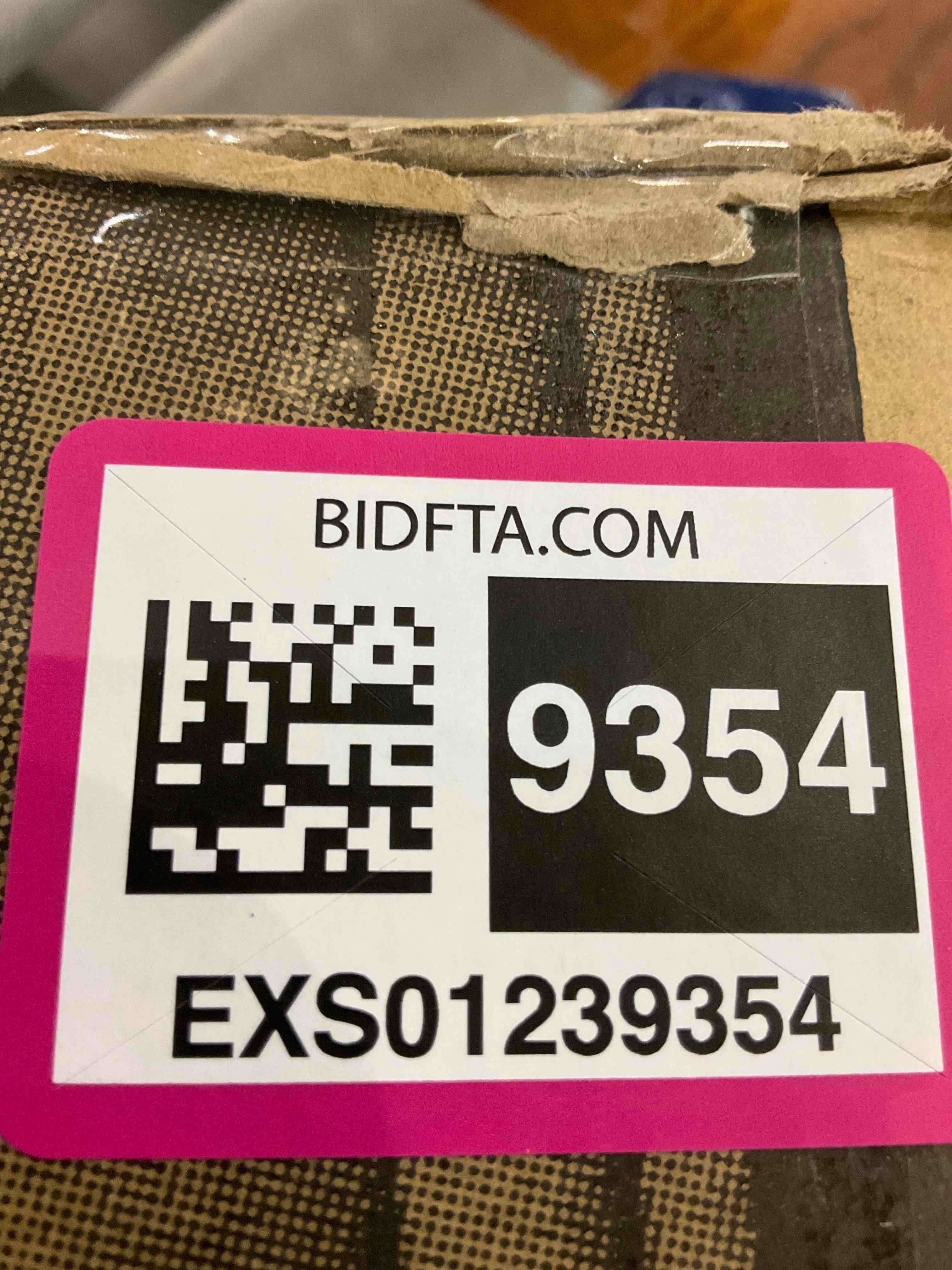 https://s3.amazonaws.com/lotting-images-prod/BargainHunt/EXS01239354_1713182720451.jpeg