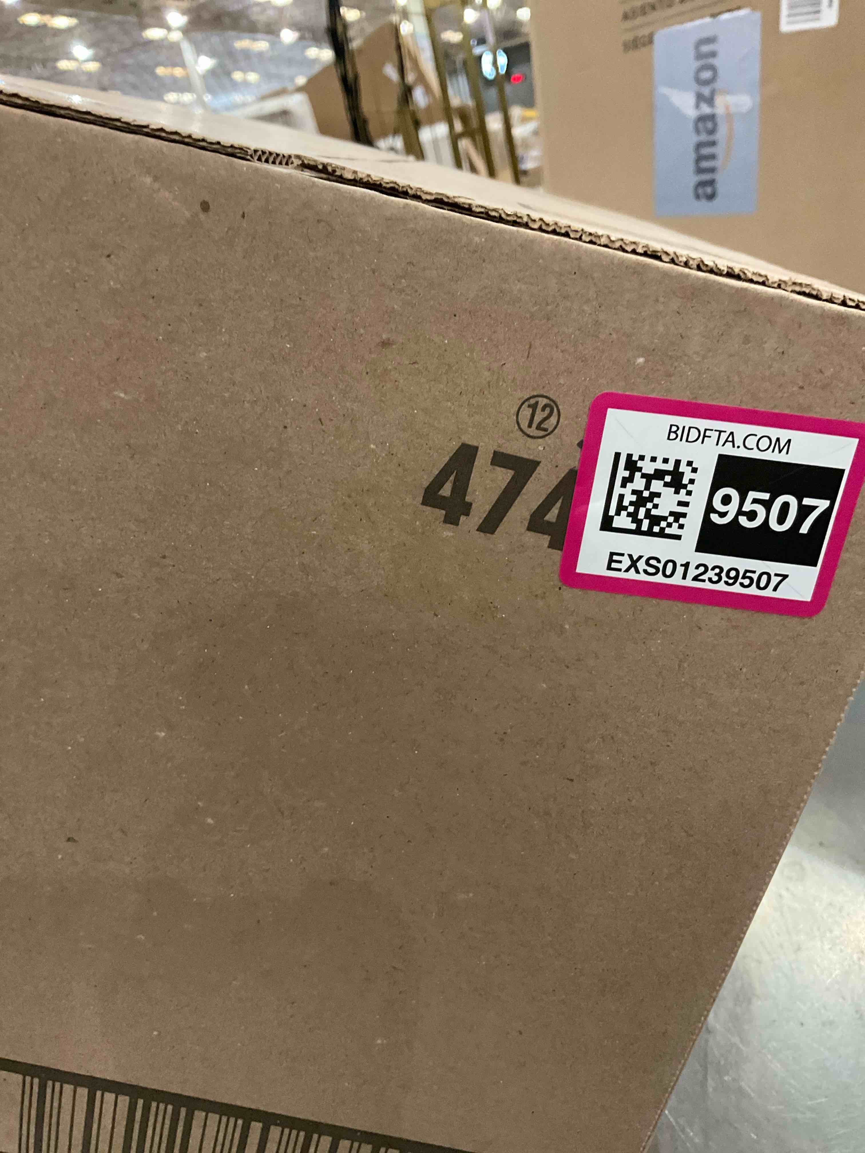 https://s3.amazonaws.com/lotting-images-prod/BargainHunt/EXS01239507_1717687325181.jpeg