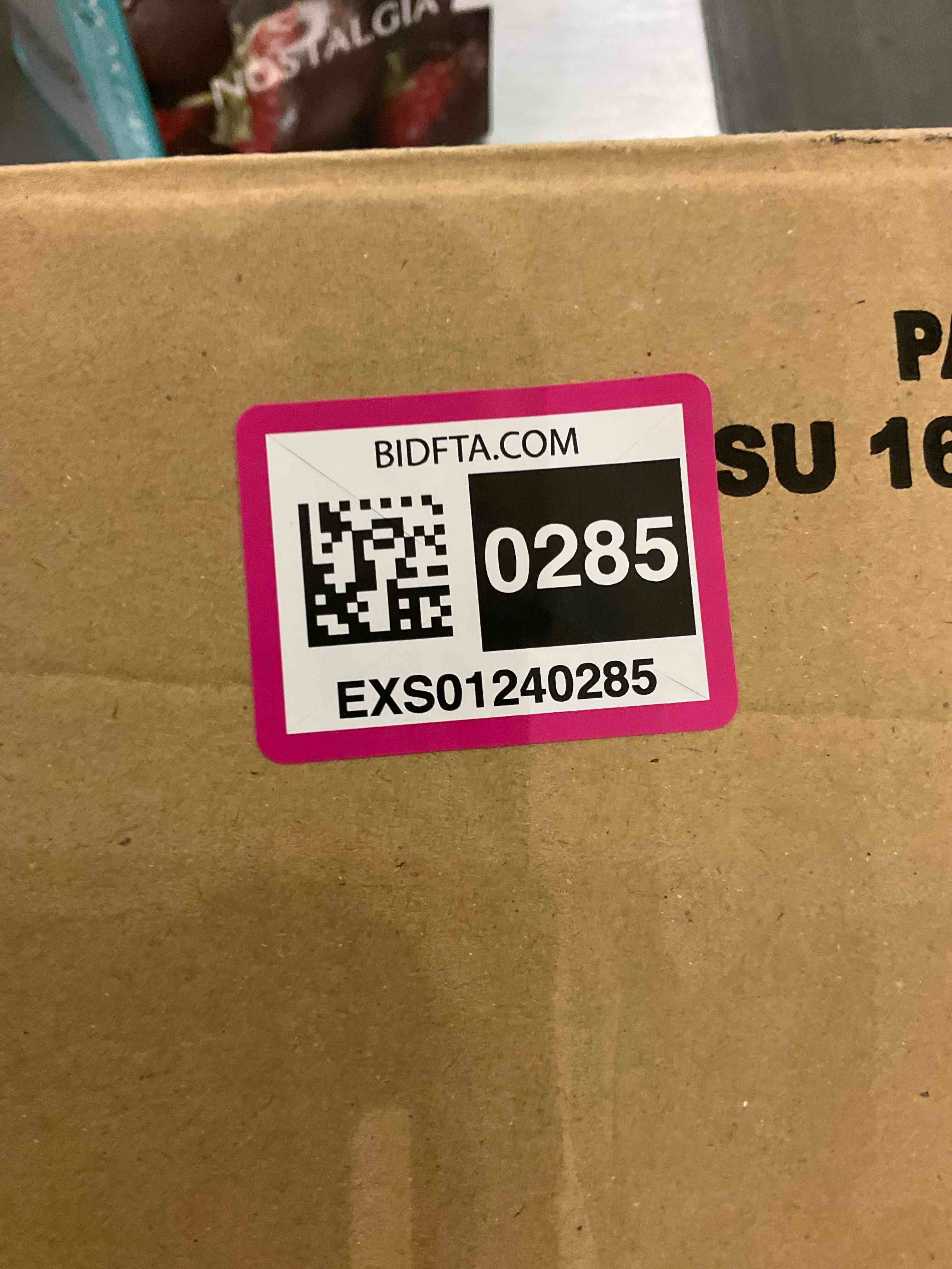 https://s3.amazonaws.com/lotting-images-prod/BargainHunt/EXS01240285_1709827333503.jpeg