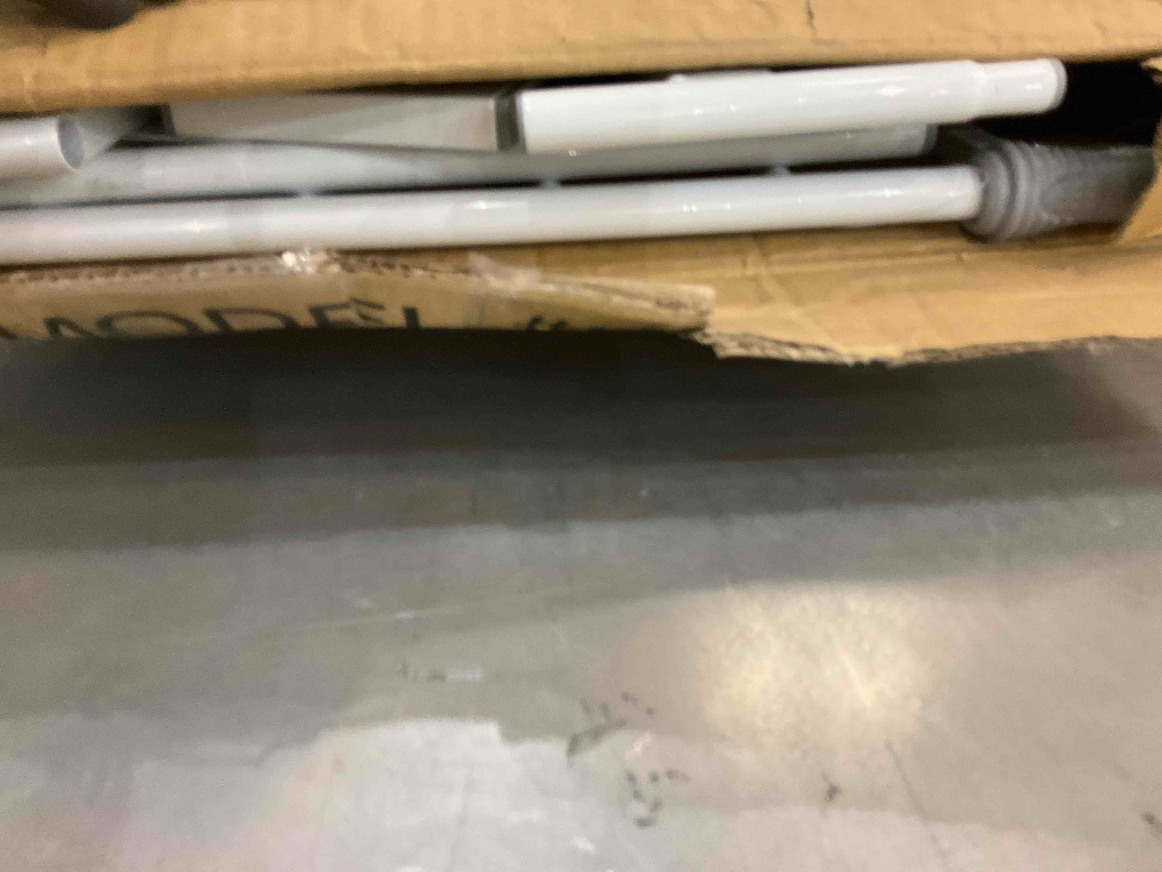 https://s3.amazonaws.com/lotting-images-prod/BargainHunt/EXS01240313_1709834423697.jpeg