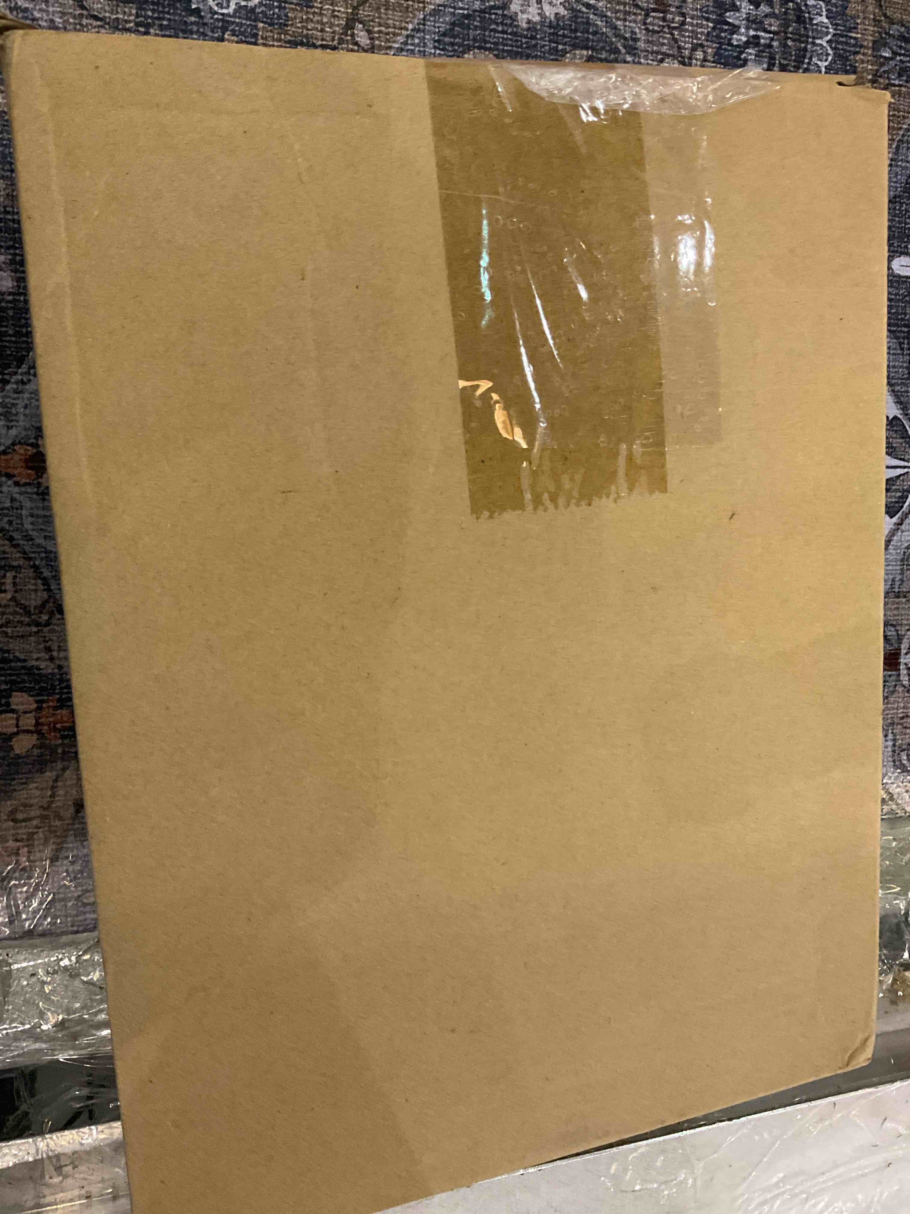 https://s3.amazonaws.com/lotting-images-prod/BargainHunt/EXS01240505_1711392172732.jpeg