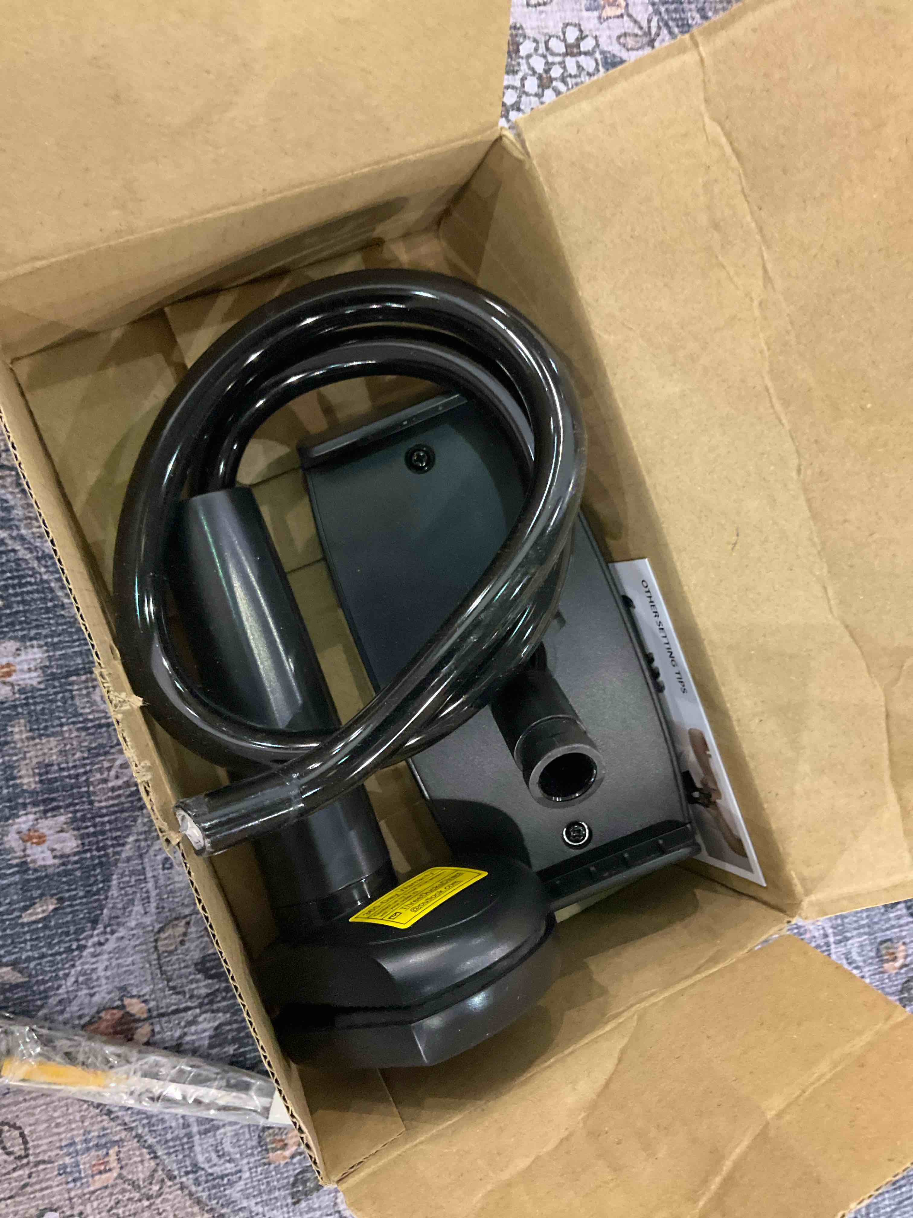 https://s3.amazonaws.com/lotting-images-prod/BargainHunt/EXS01240633_1711472376541.jpeg