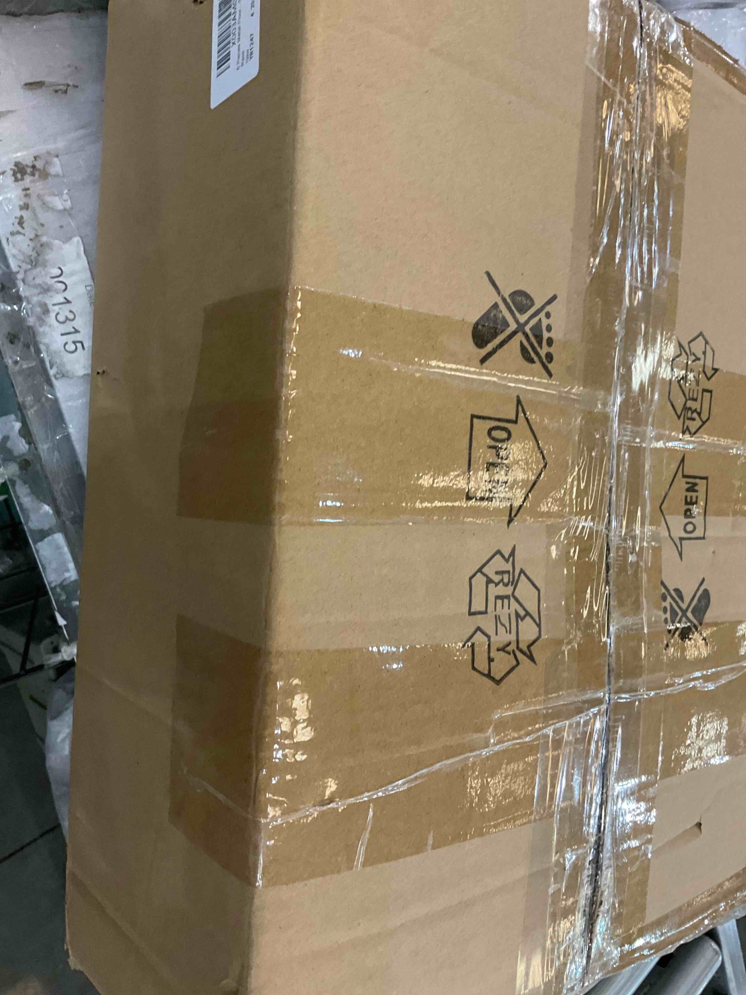 https://s3.amazonaws.com/lotting-images-prod/BargainHunt/EXS01240924_1711564971050.jpeg
