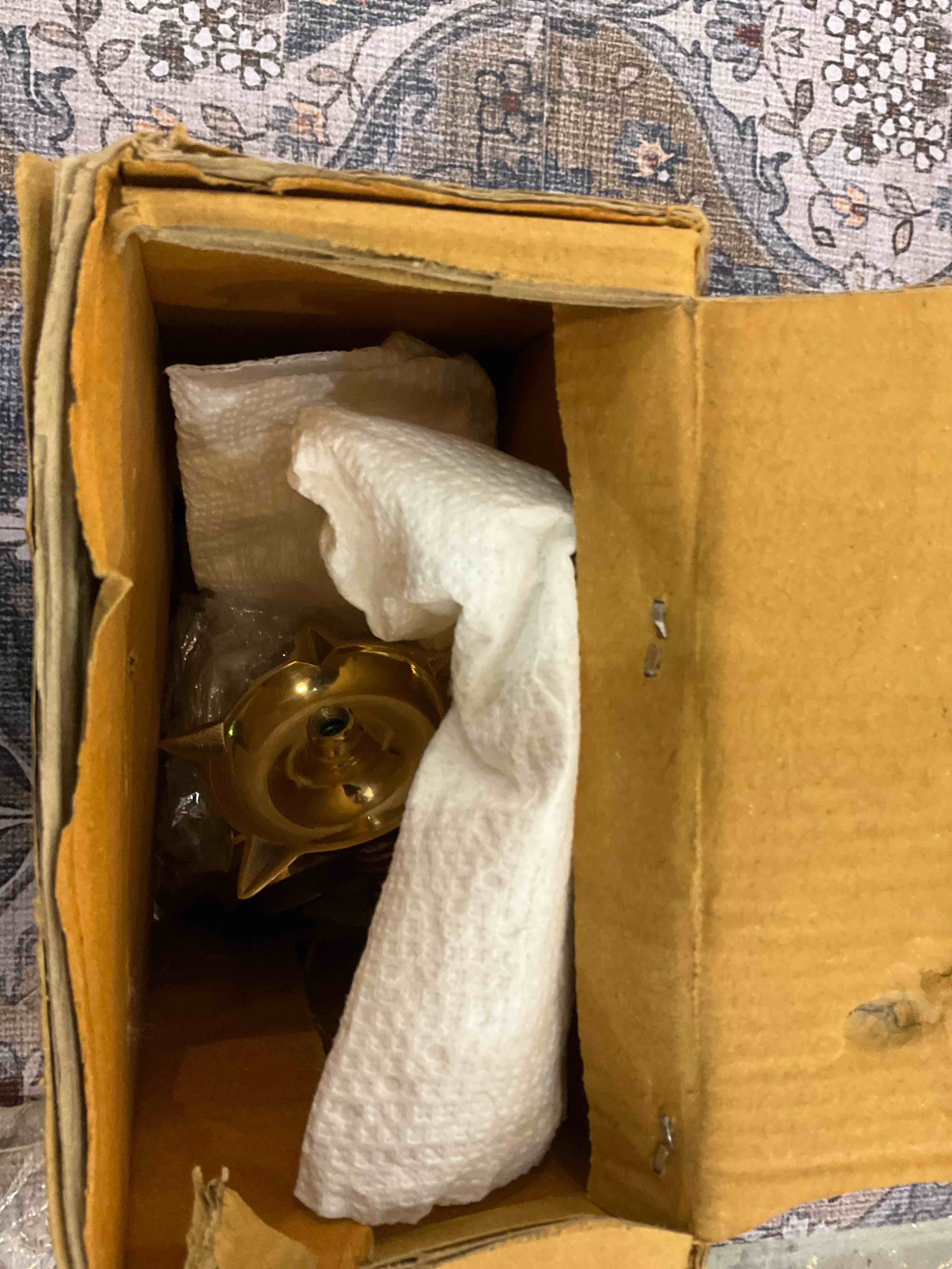 https://s3.amazonaws.com/lotting-images-prod/BargainHunt/EXS01240932_1711565498975.jpeg