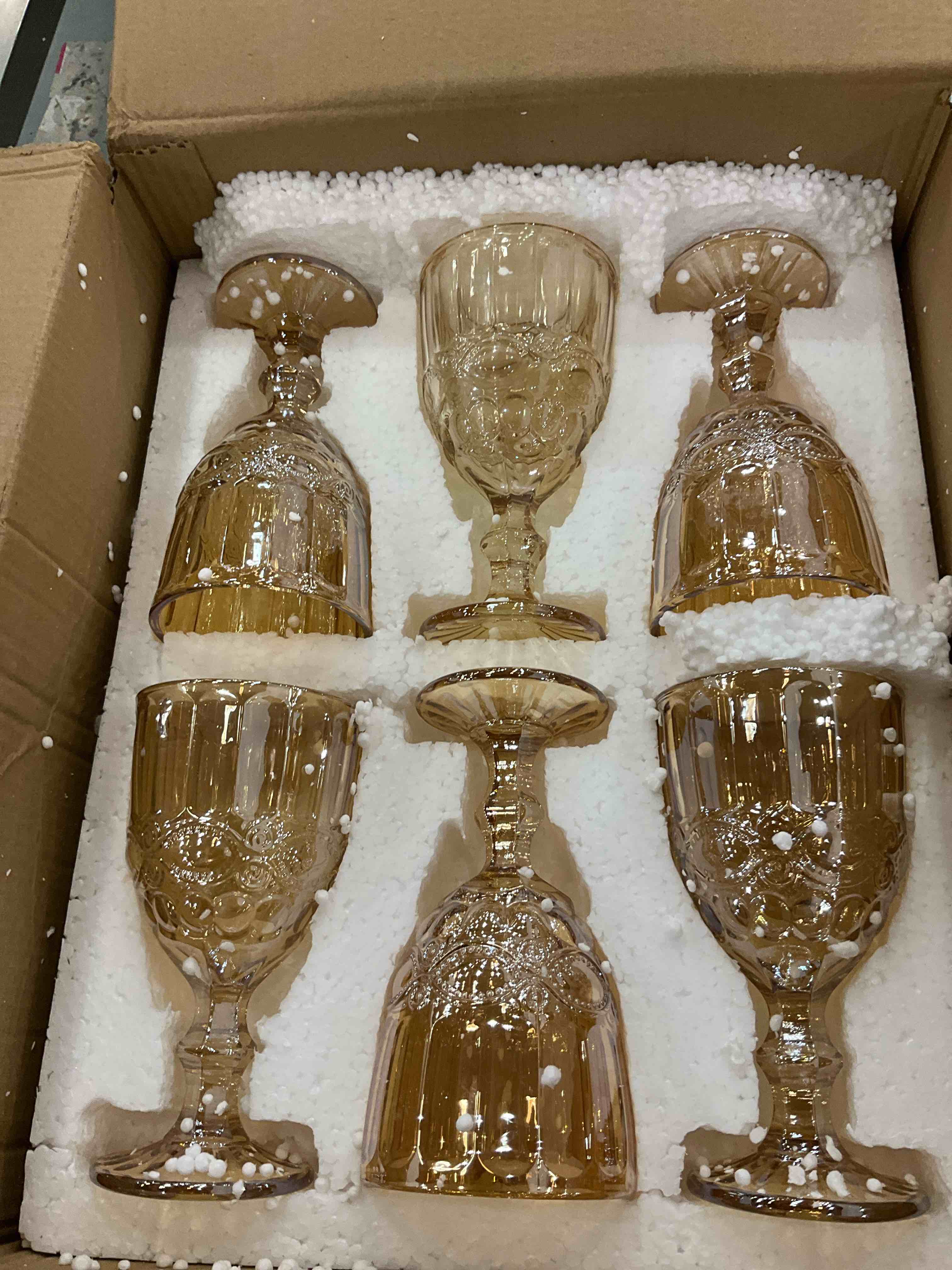 https://s3.amazonaws.com/lotting-images-prod/BargainHunt/EXS01241112_1710867042407.jpeg