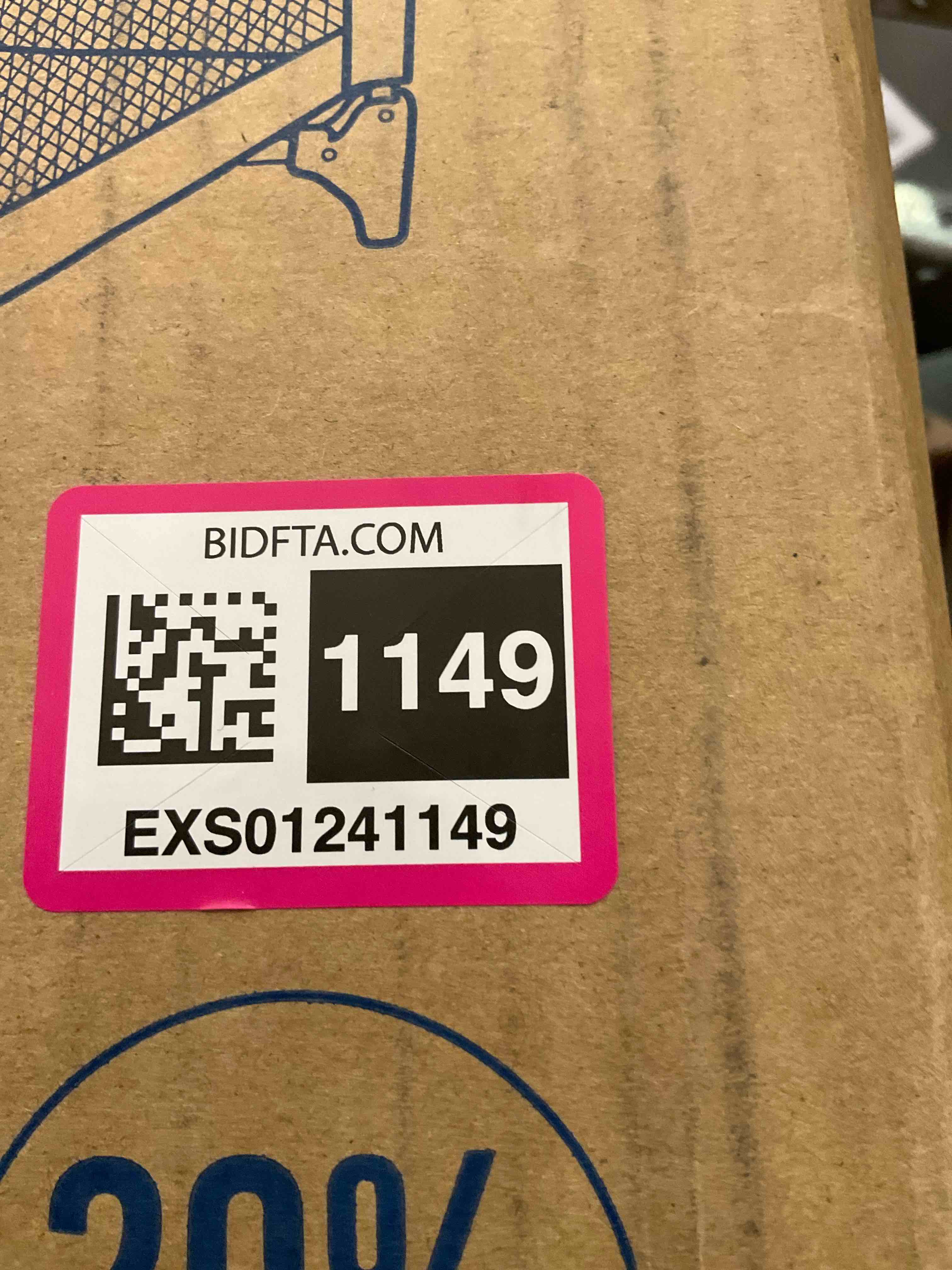 https://s3.amazonaws.com/lotting-images-prod/BargainHunt/EXS01241149_1710874677352.jpeg