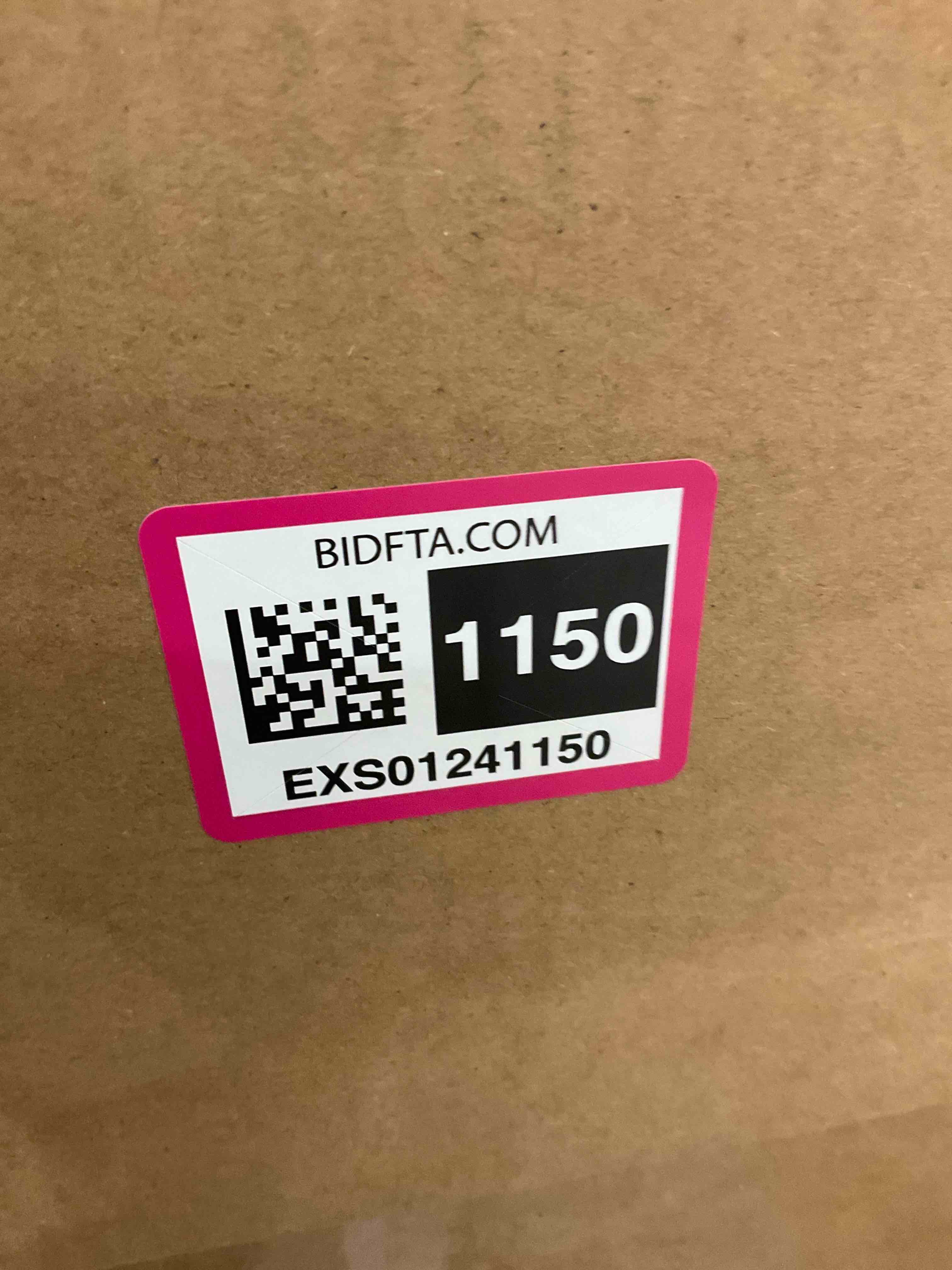 https://s3.amazonaws.com/lotting-images-prod/BargainHunt/EXS01241150_1710874812707.jpeg