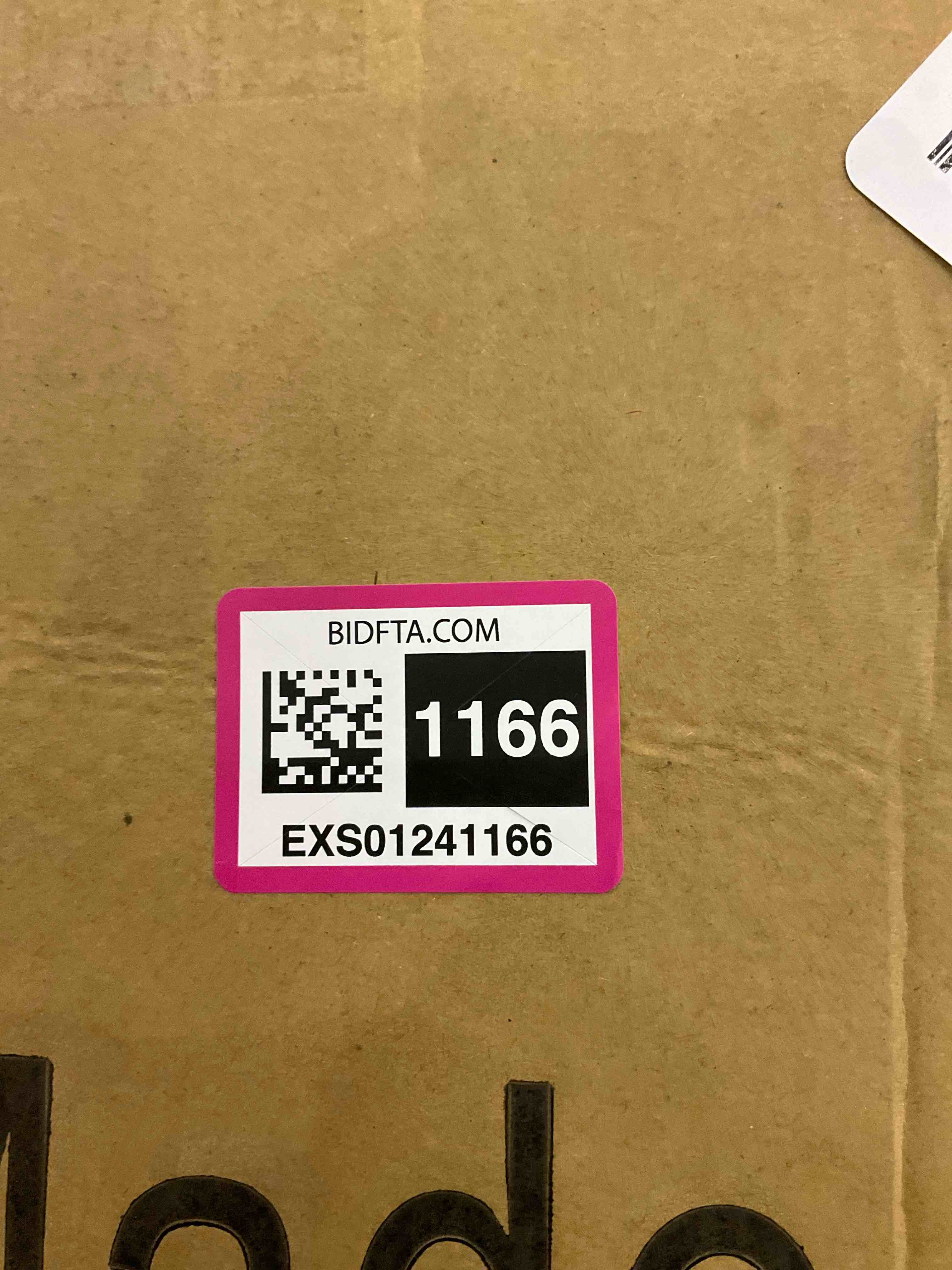 https://s3.amazonaws.com/lotting-images-prod/BargainHunt/EXS01241166_1711022135032.jpeg