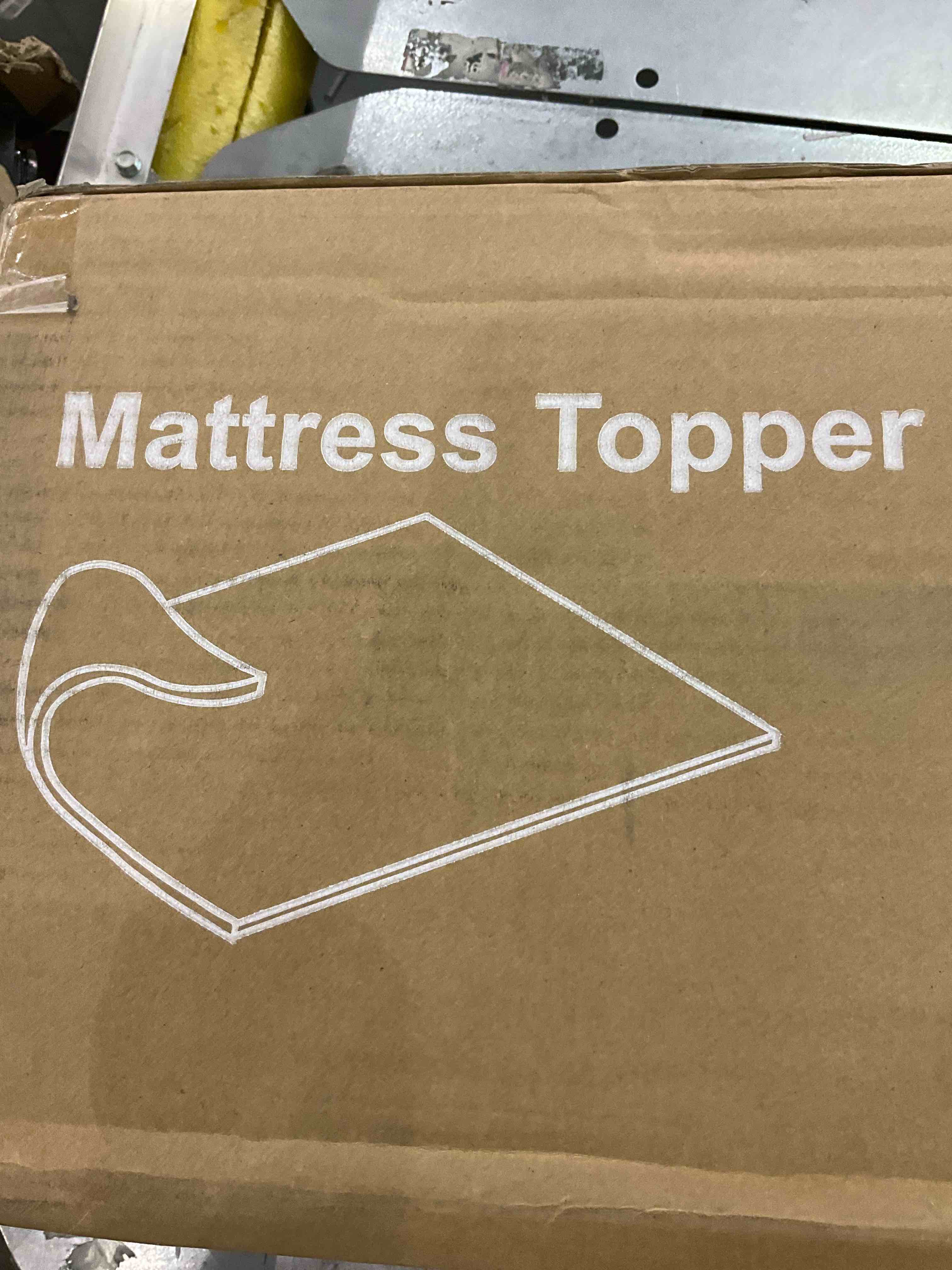 https://s3.amazonaws.com/lotting-images-prod/BargainHunt/EXS01241168_1711022520770.jpeg