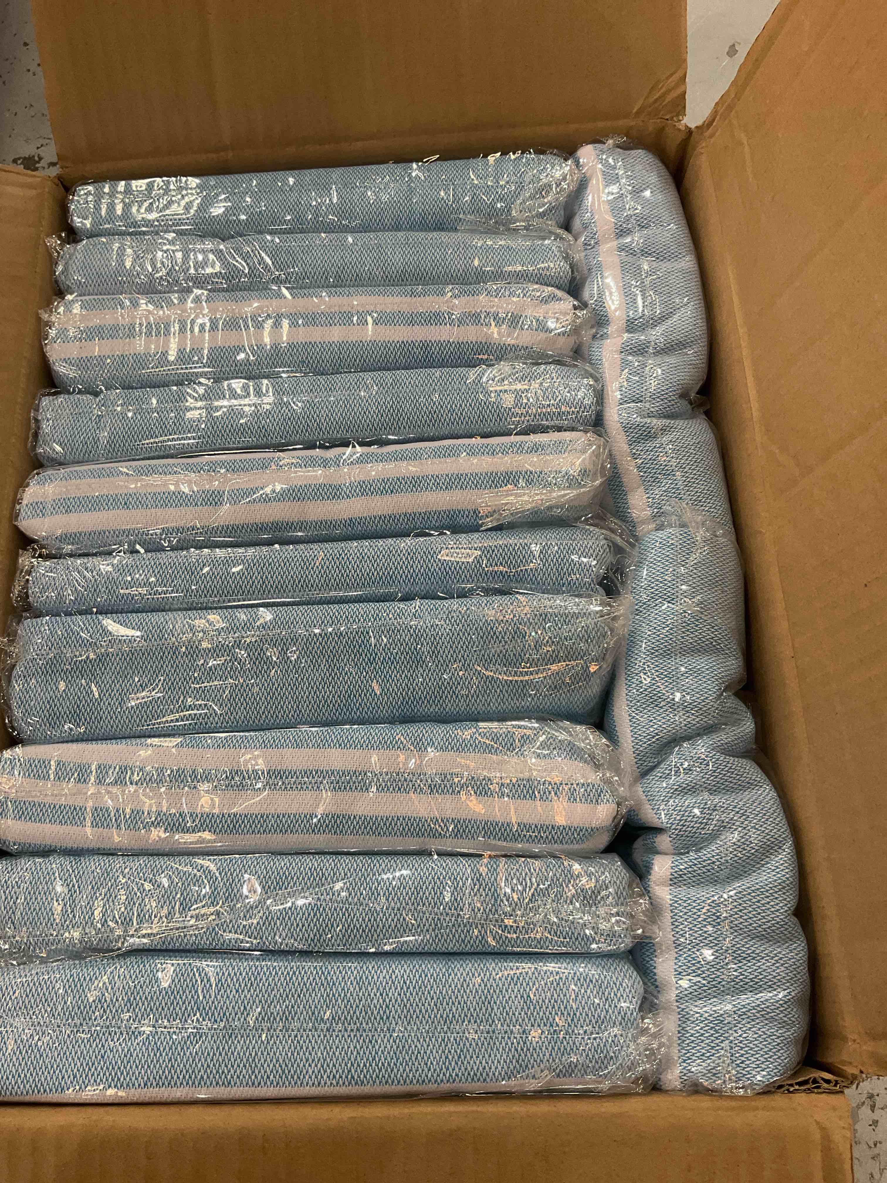 https://s3.amazonaws.com/lotting-images-prod/BargainHunt/EXS01241190_1711041136574.jpeg