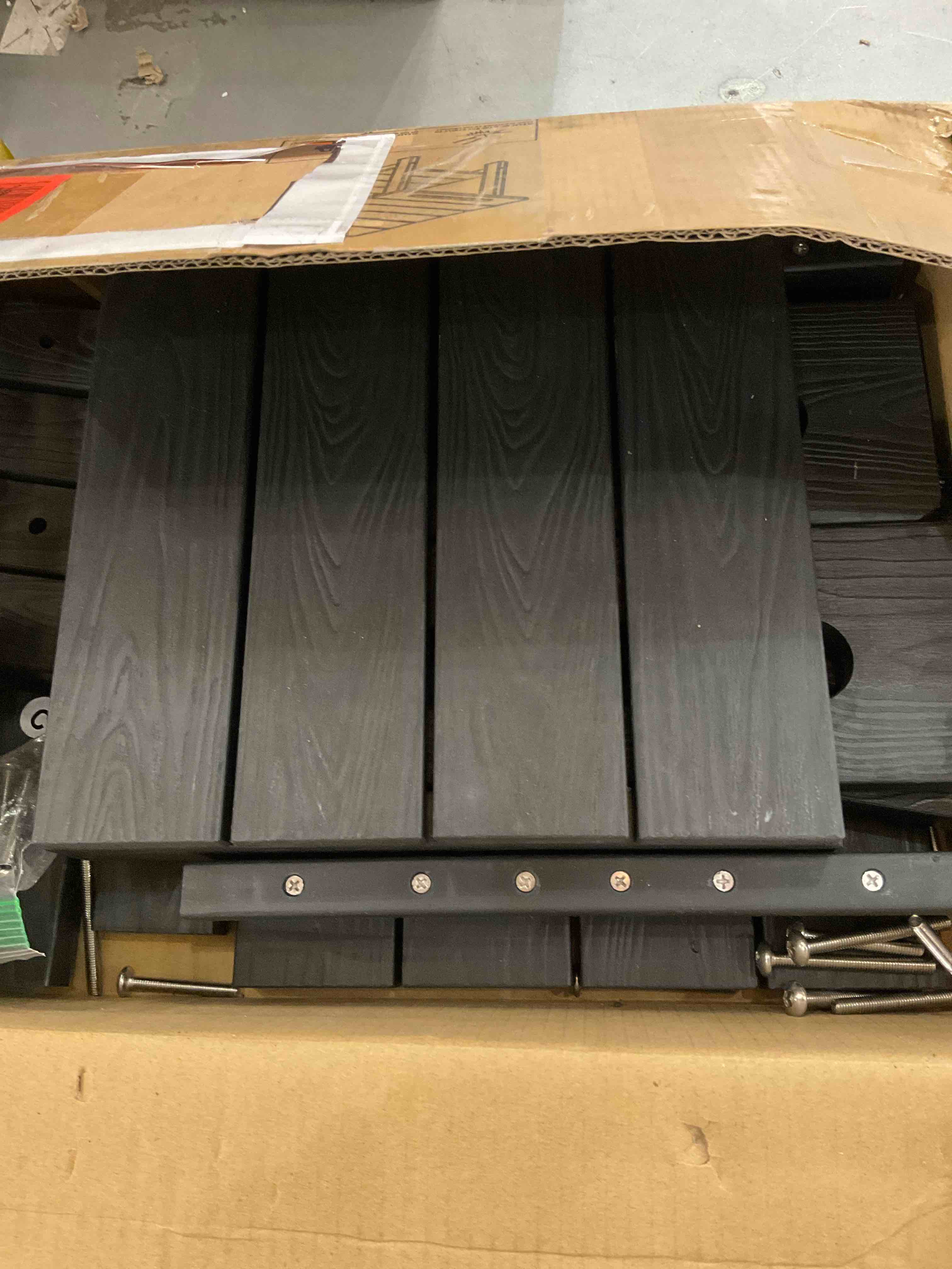 https://s3.amazonaws.com/lotting-images-prod/BargainHunt/EXS01241215_1711046639639.jpeg