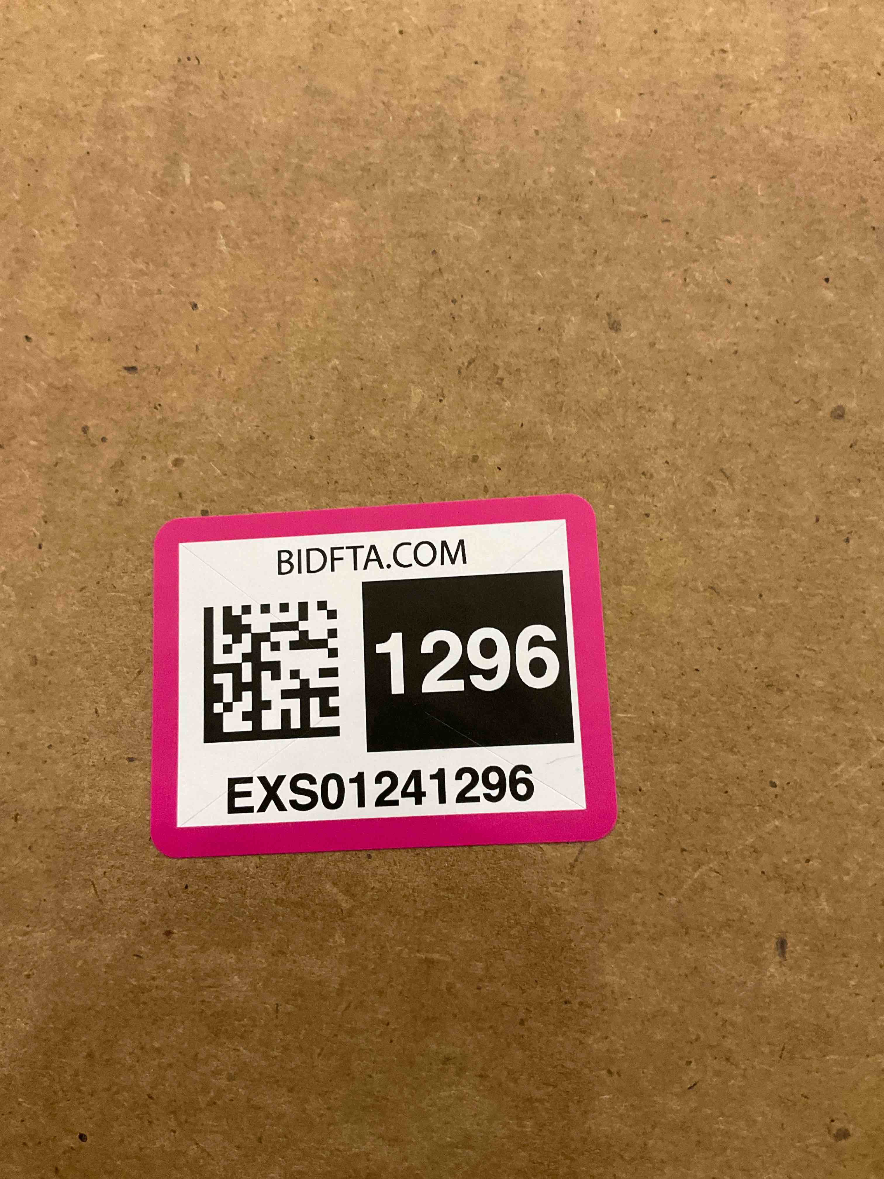 https://s3.amazonaws.com/lotting-images-prod/BargainHunt/EXS01241296_1711119939664.jpeg