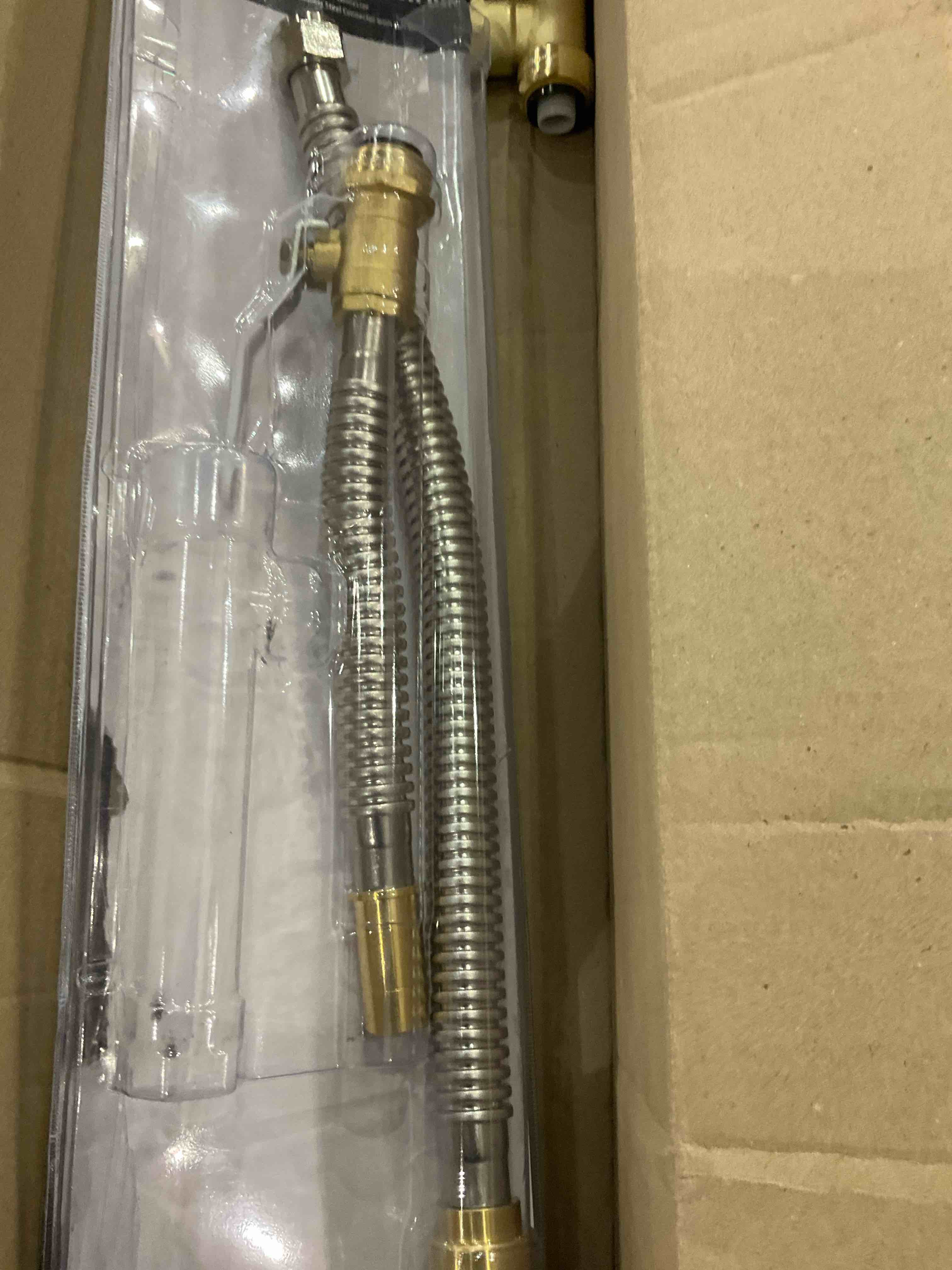 https://s3.amazonaws.com/lotting-images-prod/BargainHunt/EXS01241365_1711367853960.jpeg