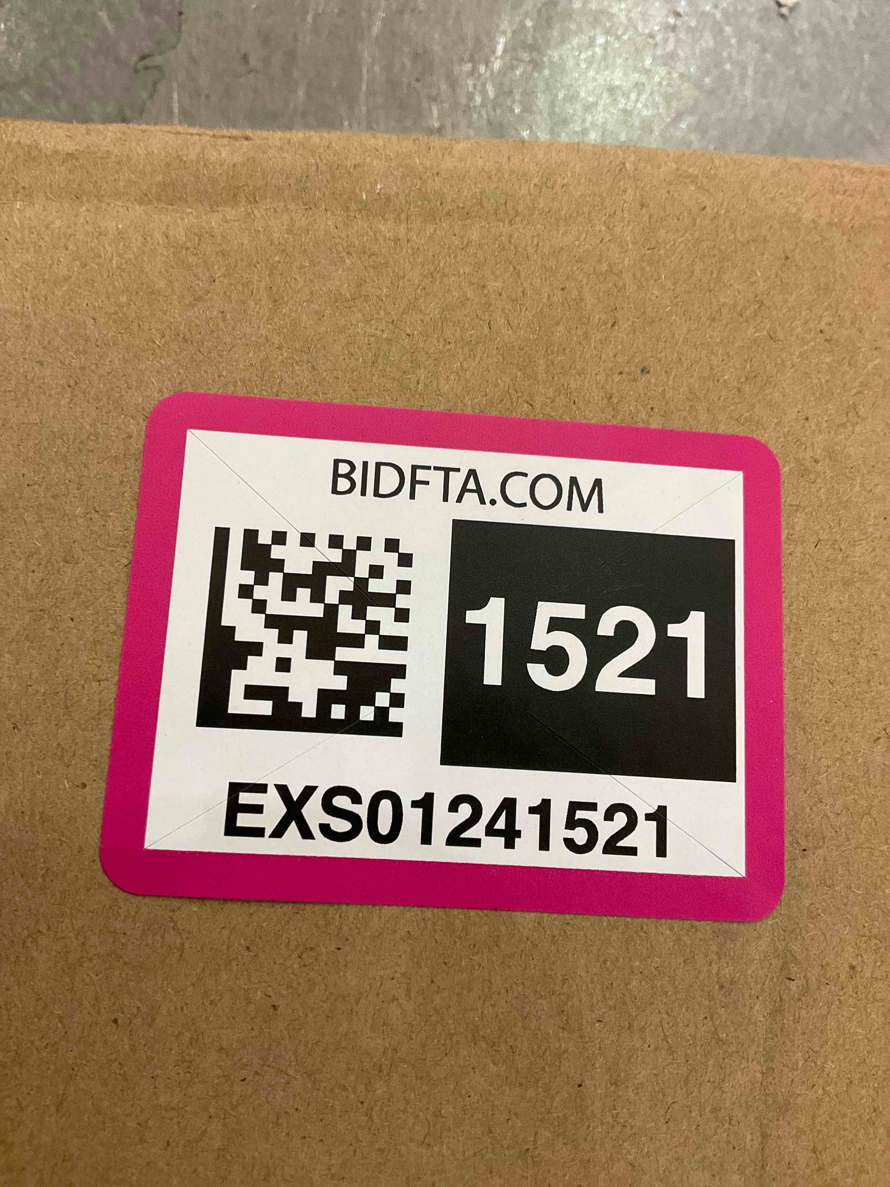 https://s3.amazonaws.com/lotting-images-prod/BargainHunt/EXS01241521_1710875429943.jpeg