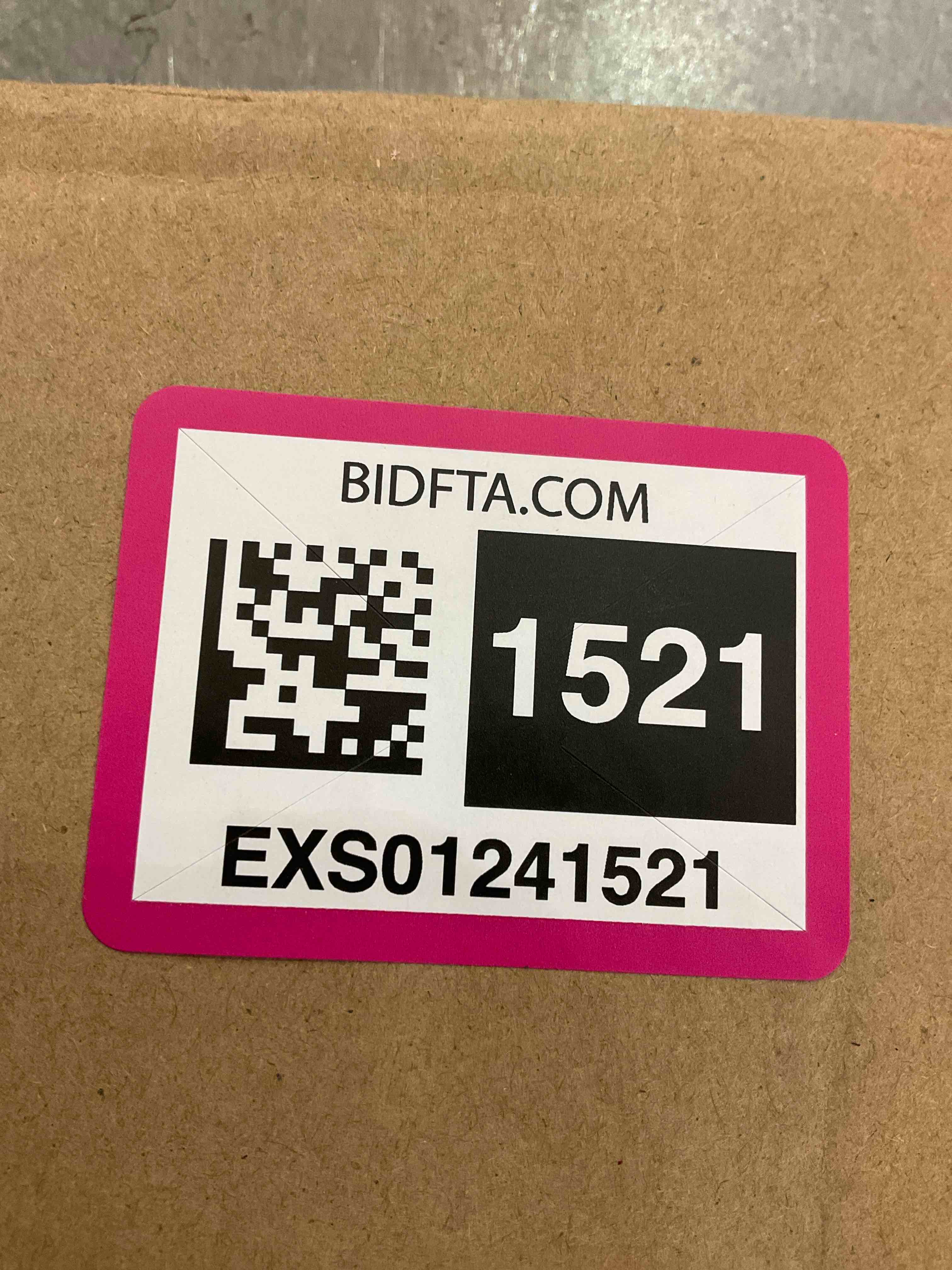 https://s3.amazonaws.com/lotting-images-prod/BargainHunt/EXS01241521_1710875431011.jpeg
