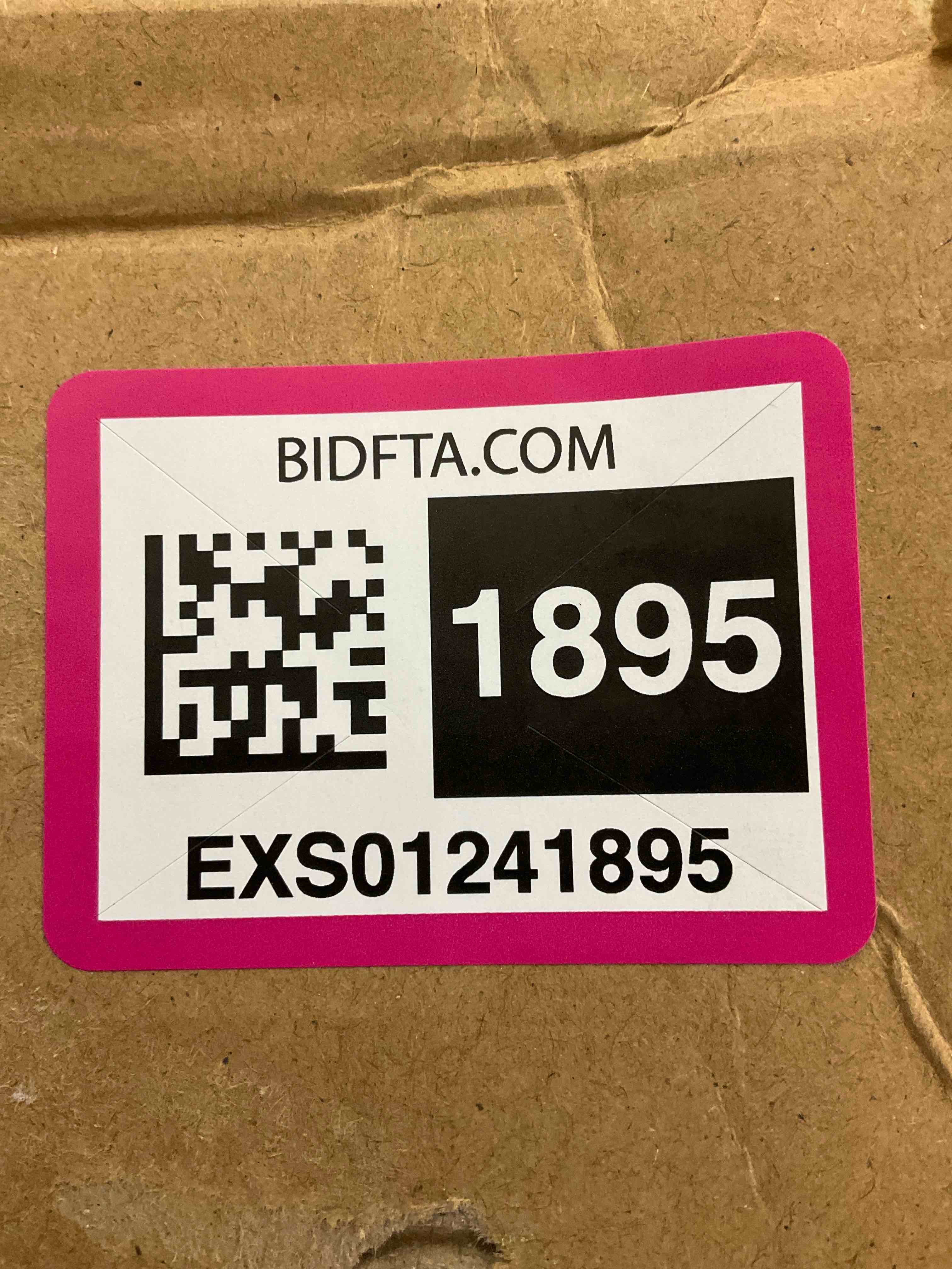 https://s3.amazonaws.com/lotting-images-prod/BargainHunt/EXS01241895_1711561668129.jpeg