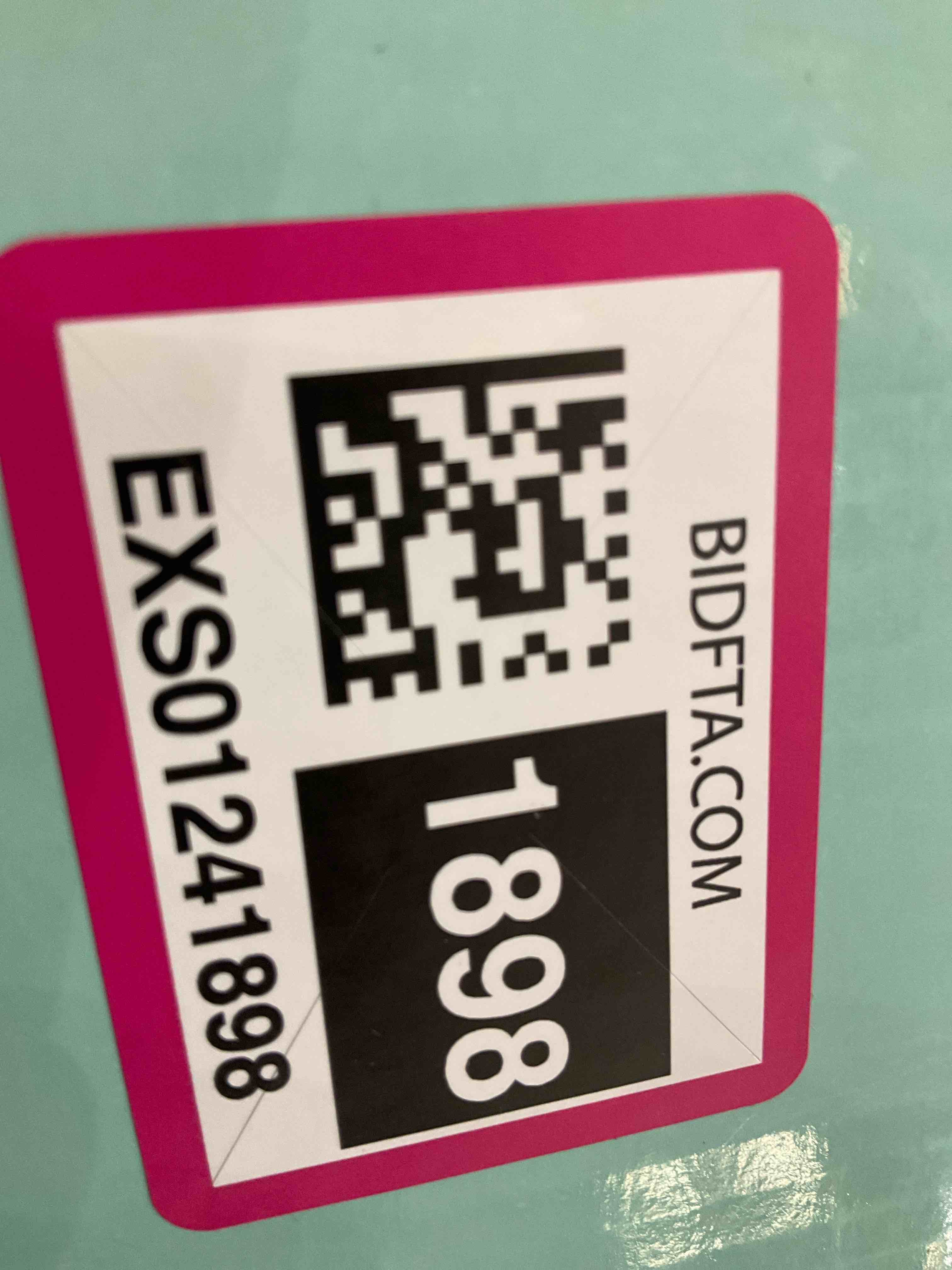 https://s3.amazonaws.com/lotting-images-prod/BargainHunt/EXS01241898_1711564303576.jpeg