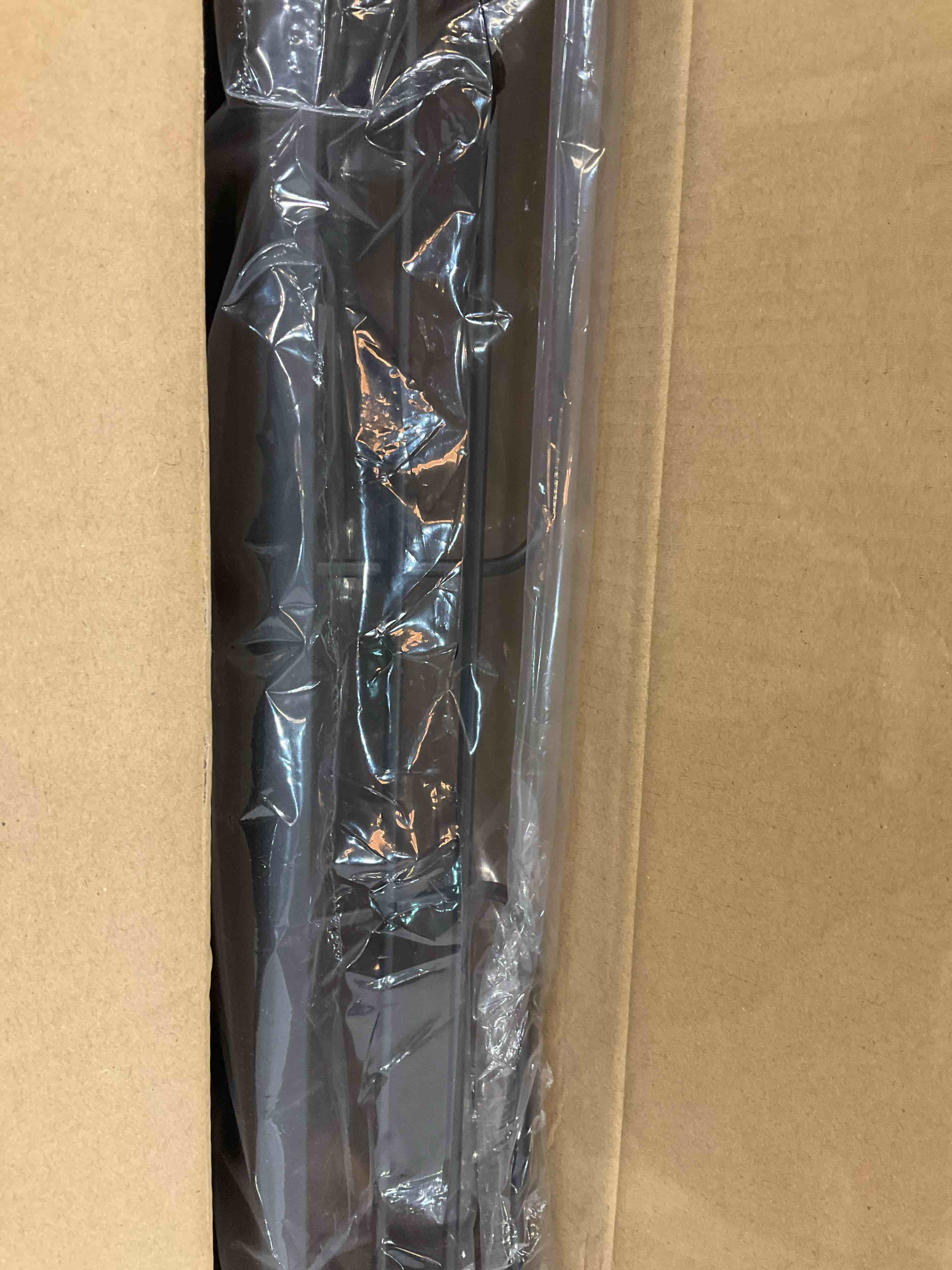 https://s3.amazonaws.com/lotting-images-prod/BargainHunt/EXS01241905_1711565059589.jpeg
