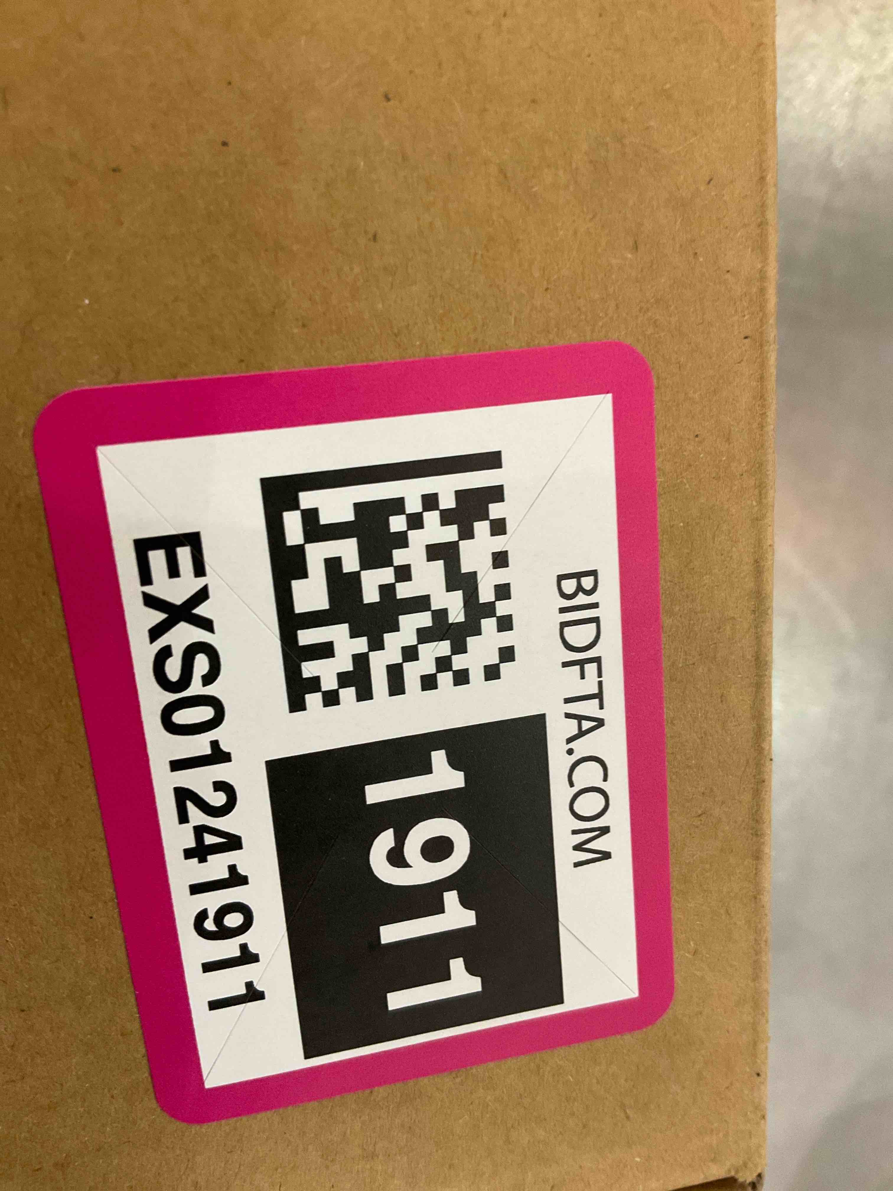 https://s3.amazonaws.com/lotting-images-prod/BargainHunt/EXS01241911_1711566401920.jpeg