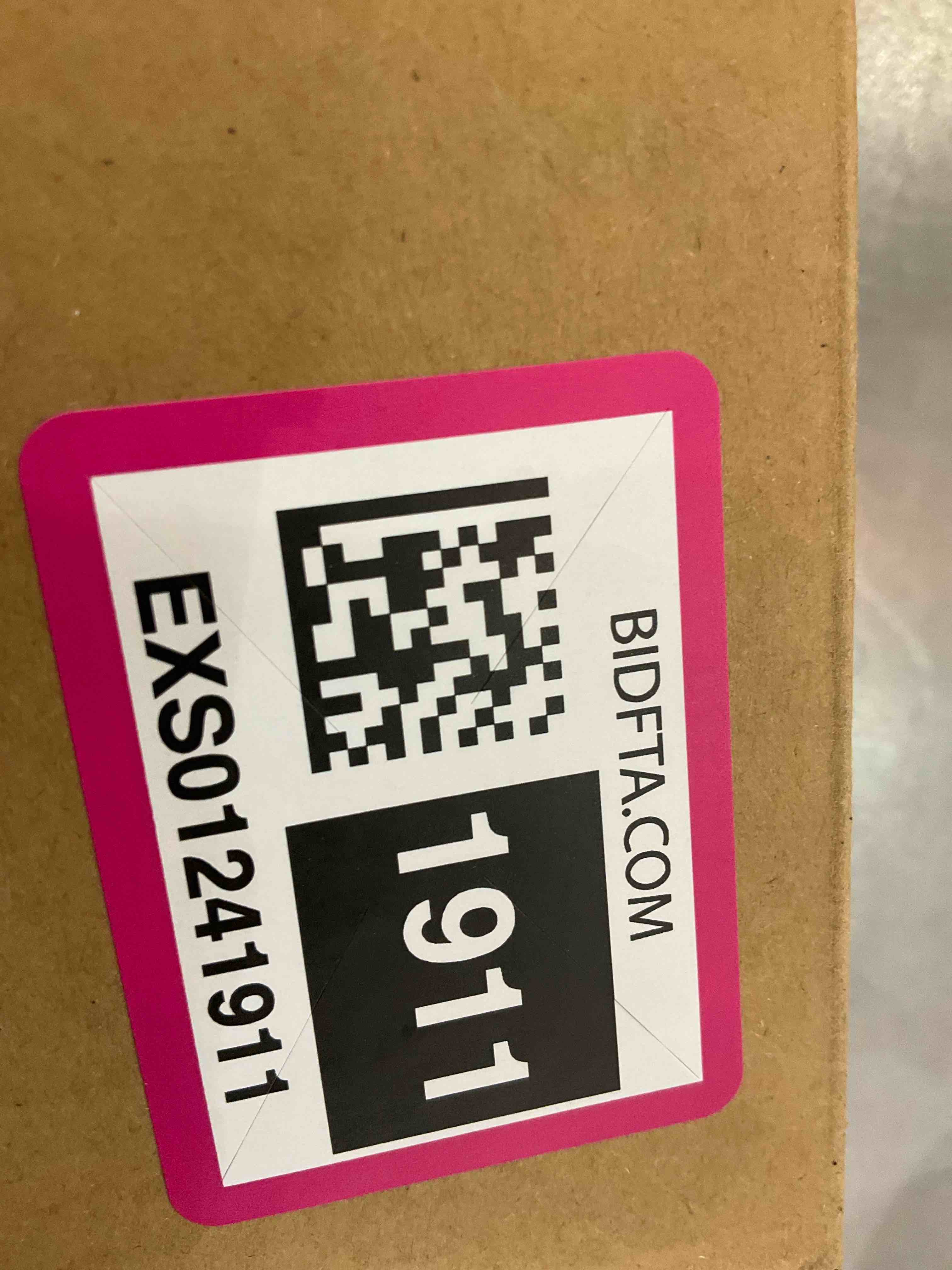 https://s3.amazonaws.com/lotting-images-prod/BargainHunt/EXS01241911_1711566402972.jpeg