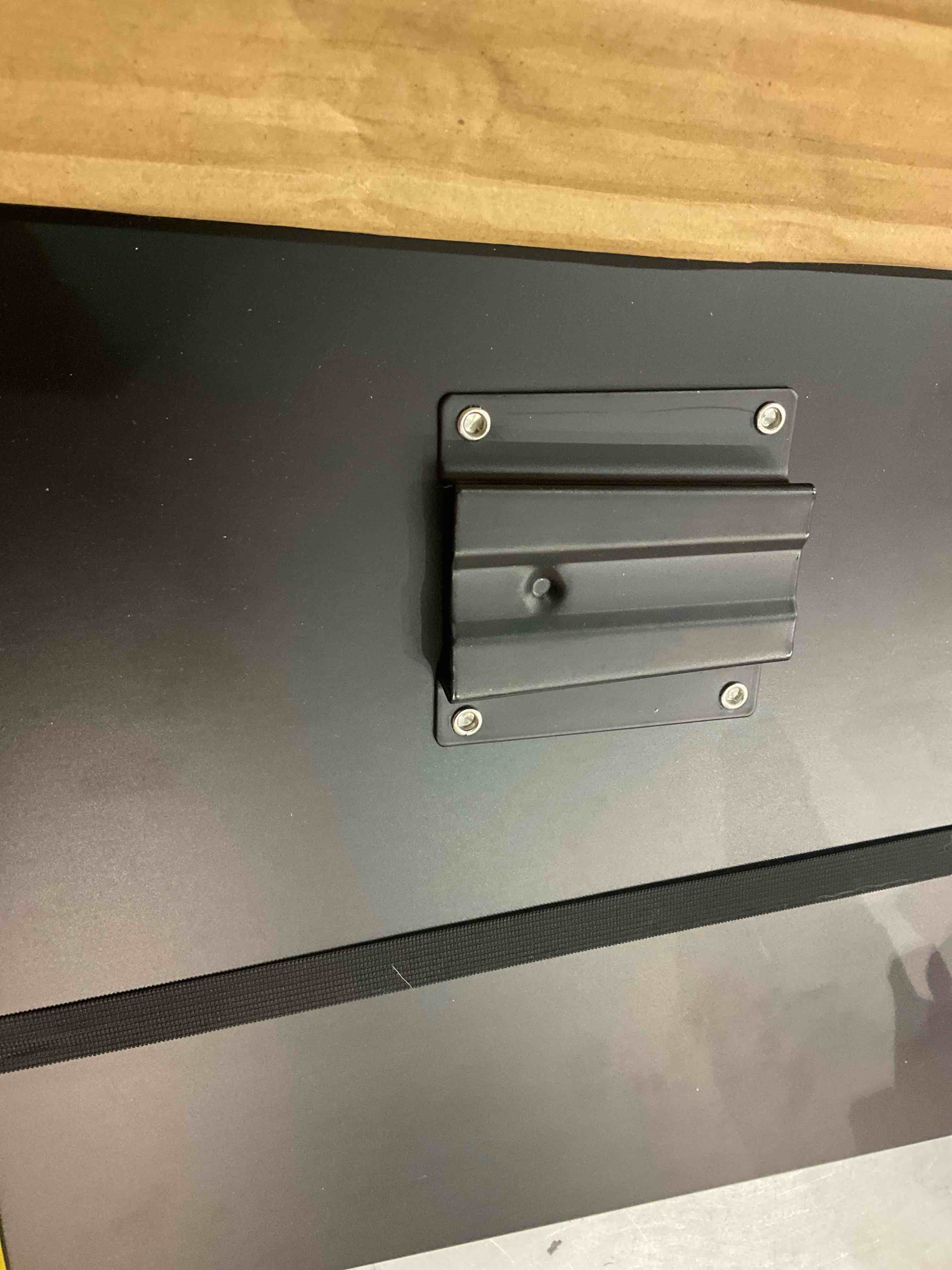 https://s3.amazonaws.com/lotting-images-prod/BargainHunt/EXS01241931_1711626454767.jpeg