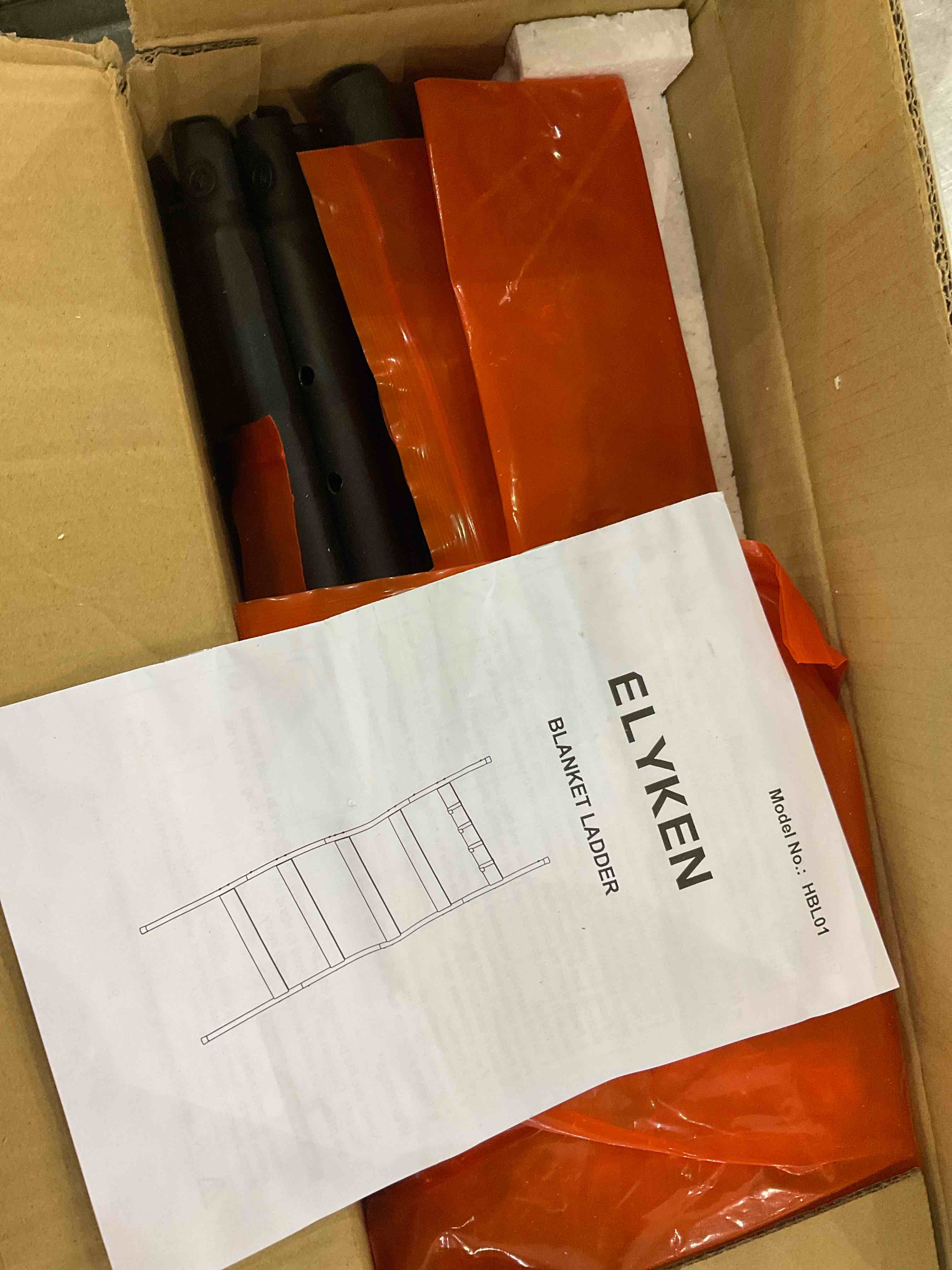 https://s3.amazonaws.com/lotting-images-prod/BargainHunt/EXS01242020_1710933767098.jpeg