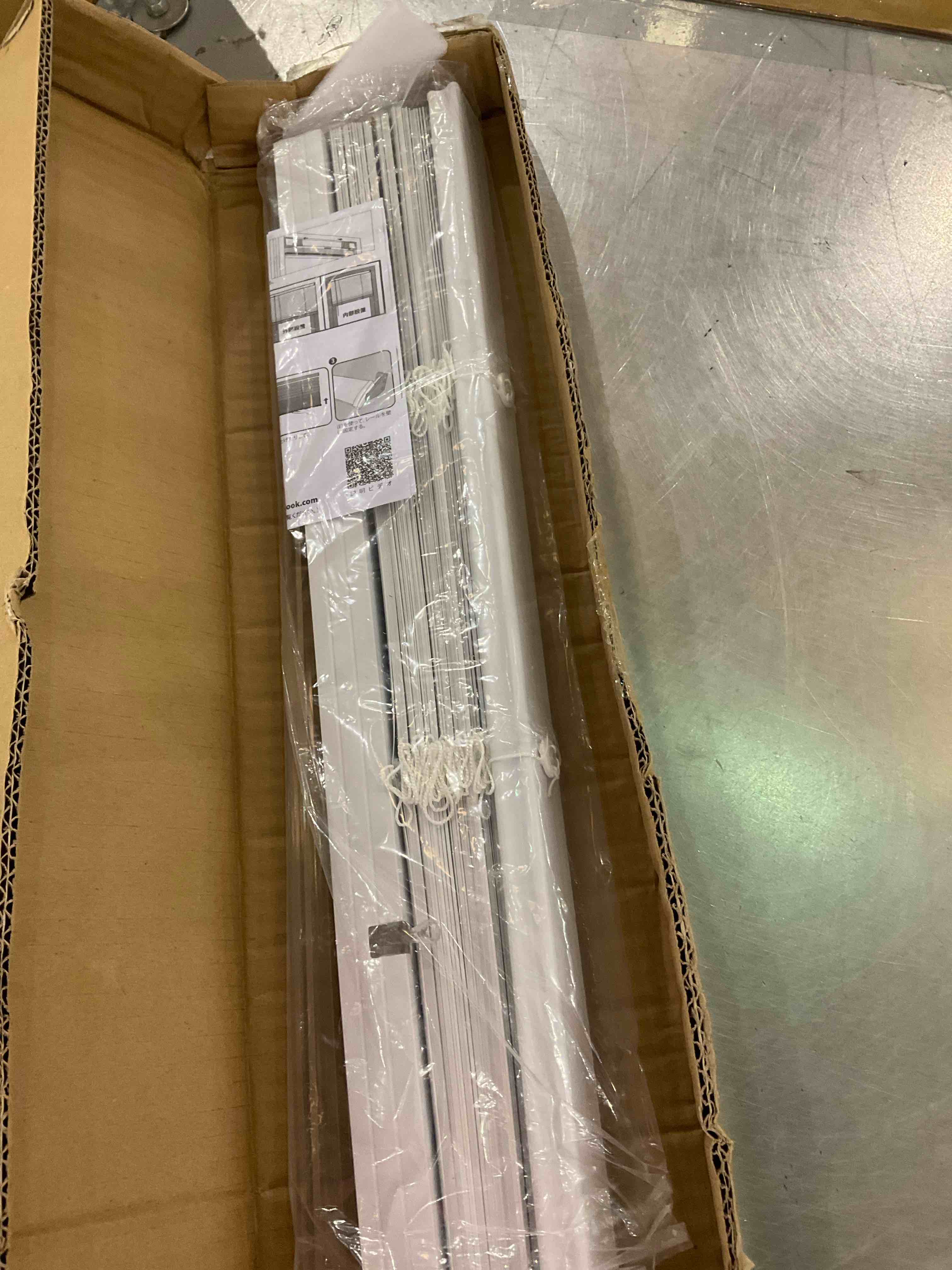 https://s3.amazonaws.com/lotting-images-prod/BargainHunt/EXS01242154_1711120905436.jpeg