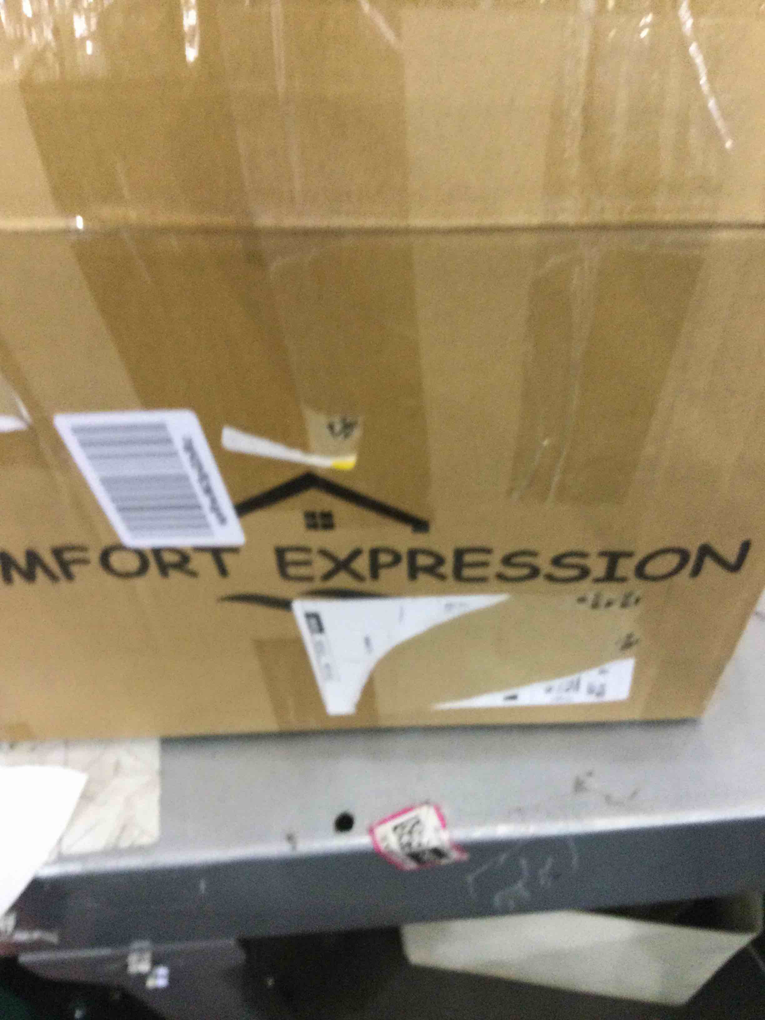 https://s3.amazonaws.com/lotting-images-prod/BargainHunt/EXS01243210_1709834950440.jpeg