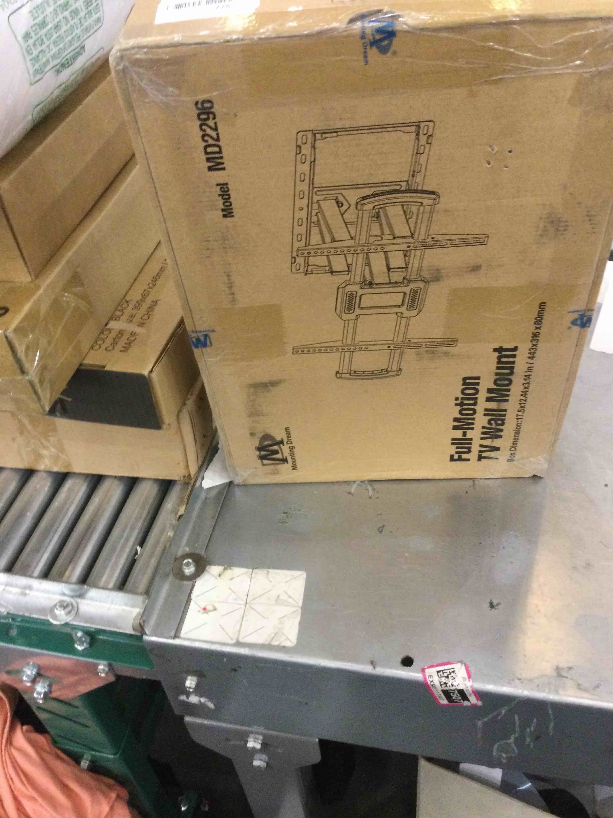 https://s3.amazonaws.com/lotting-images-prod/BargainHunt/EXS01243220_1709835975637.jpeg