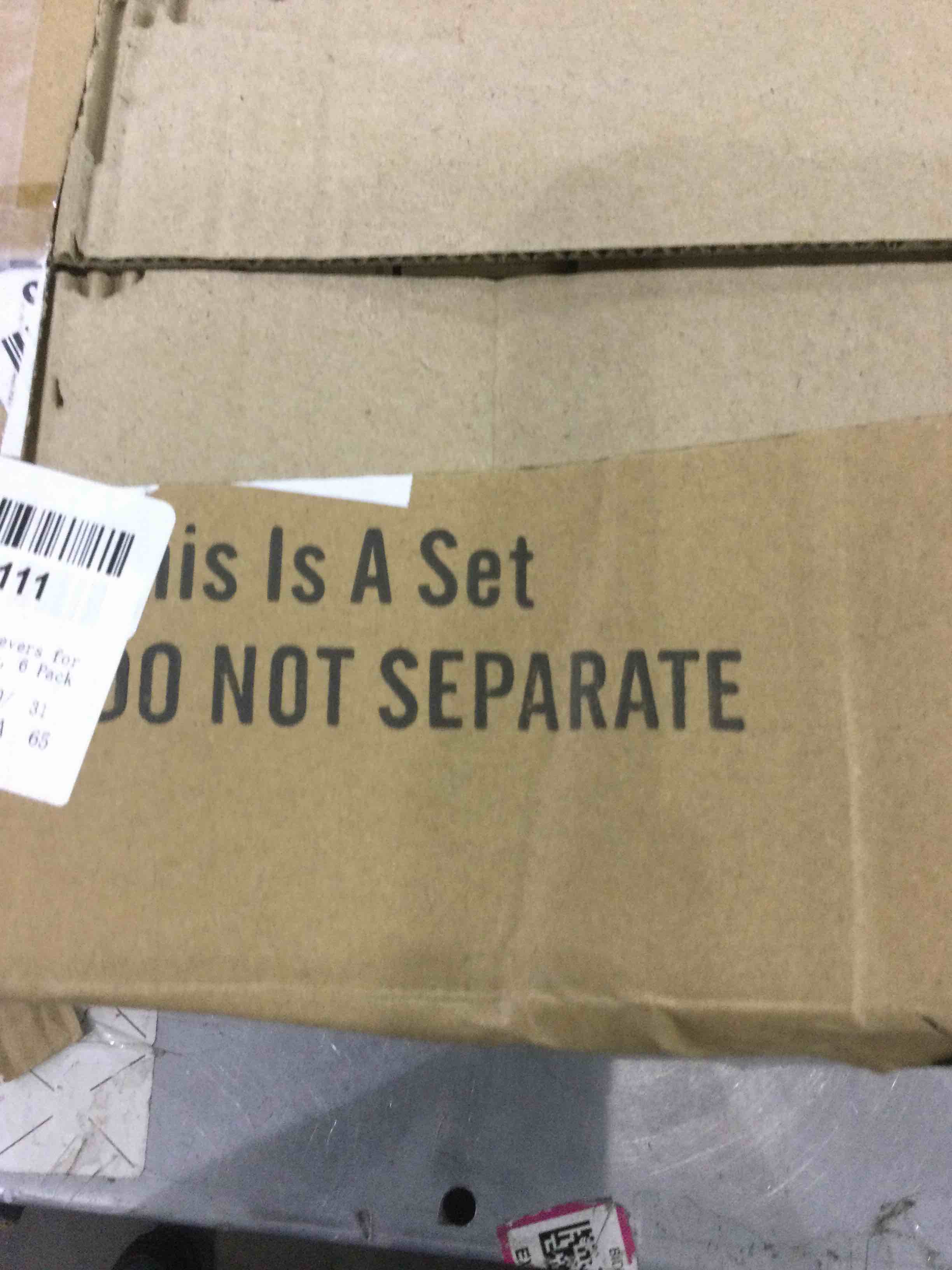 https://s3.amazonaws.com/lotting-images-prod/BargainHunt/EXS01243326_1709910542612.jpeg