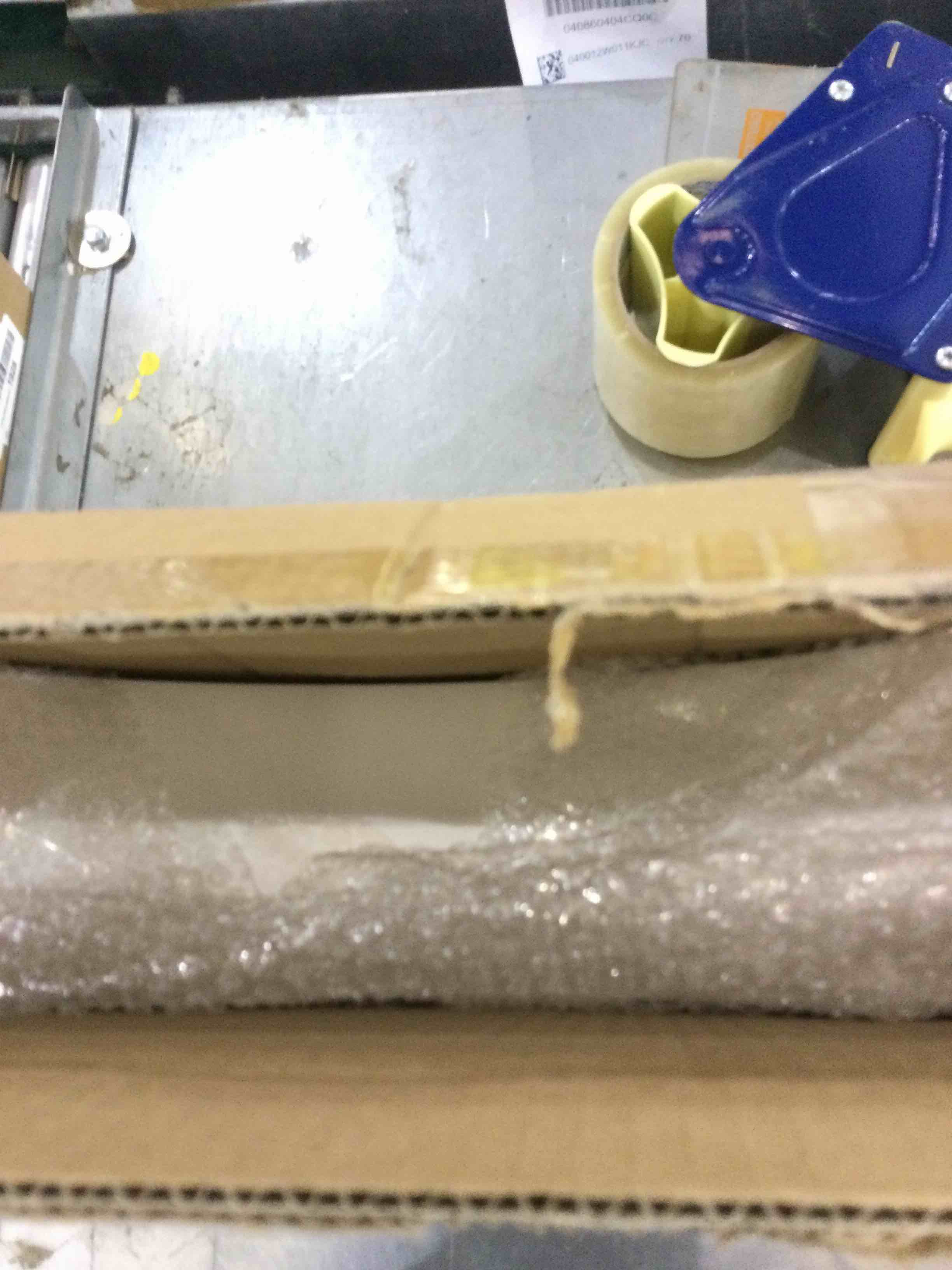 https://s3.amazonaws.com/lotting-images-prod/BargainHunt/EXS01243461_1710165007786.jpeg
