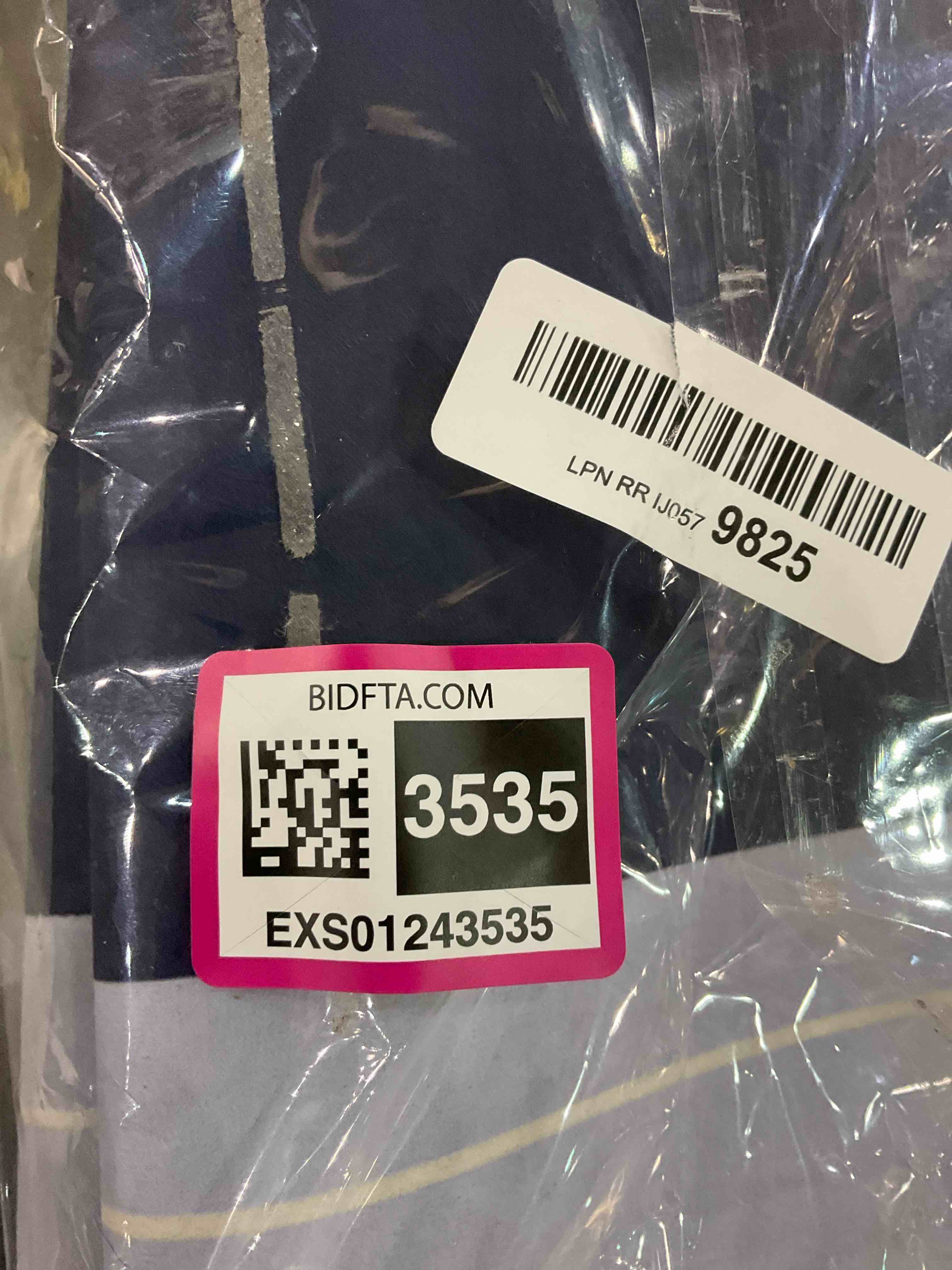 https://s3.amazonaws.com/lotting-images-prod/BargainHunt/EXS01243535_1709813974546.jpeg