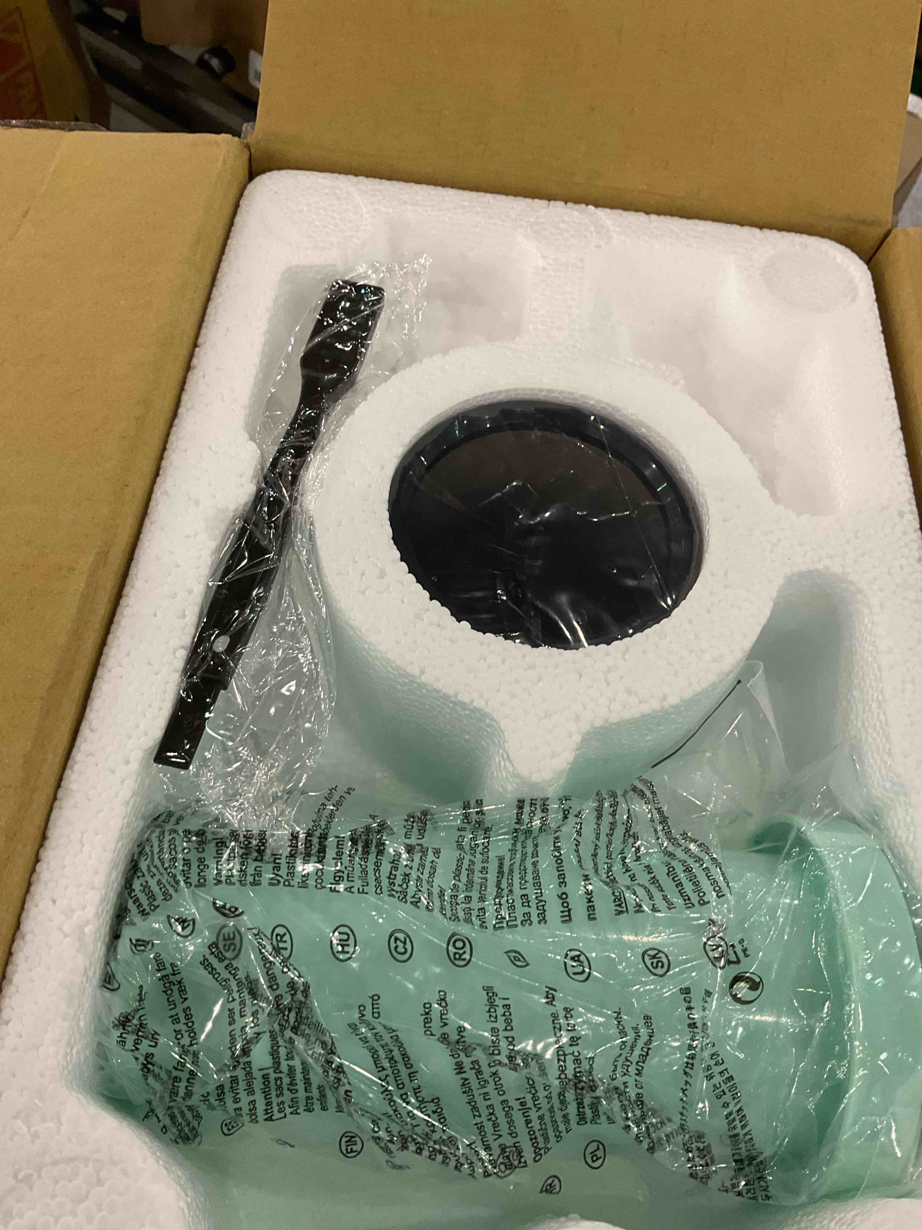 https://s3.amazonaws.com/lotting-images-prod/BargainHunt/EXS01243546_1709815285898.jpeg