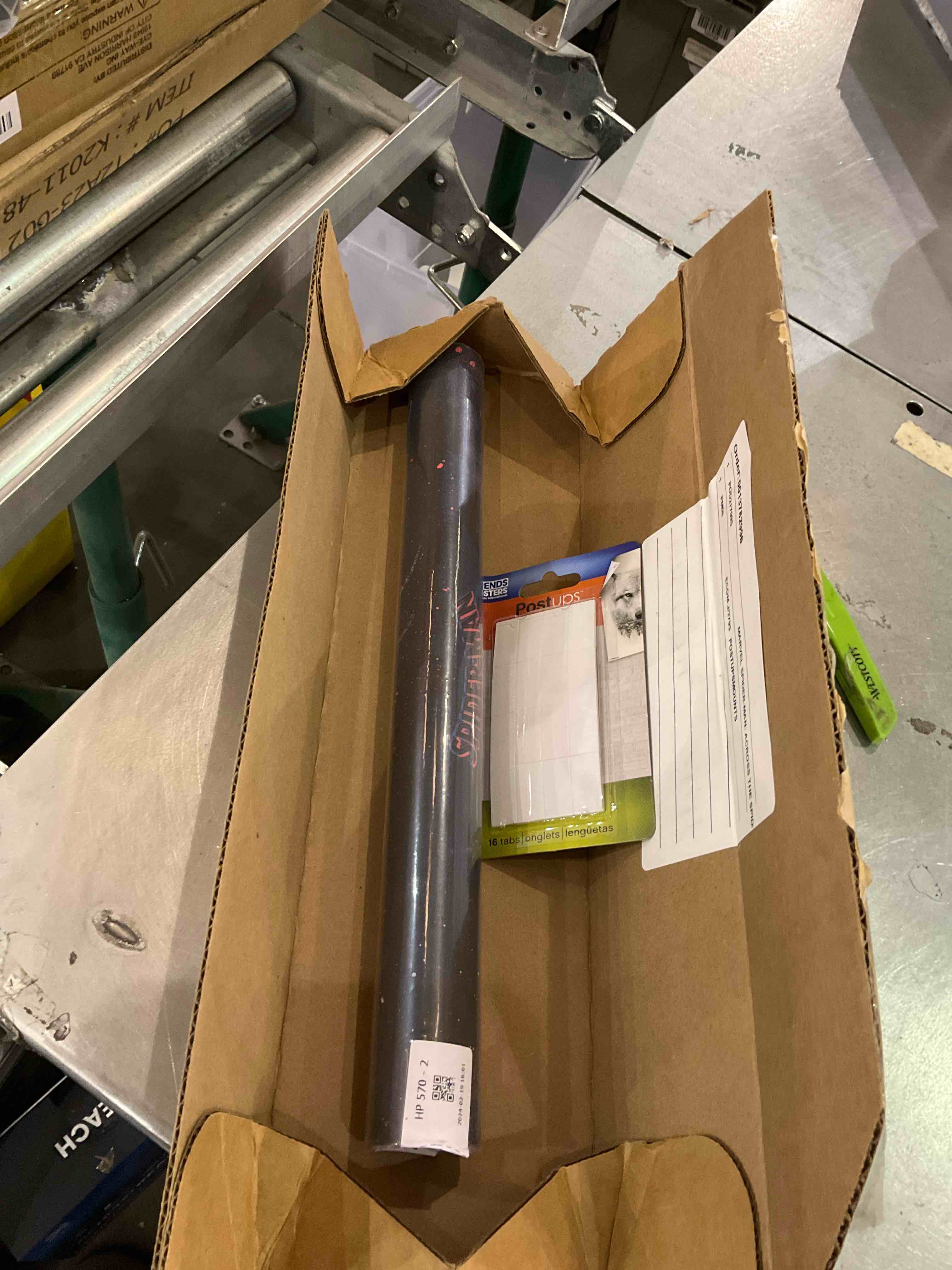 https://s3.amazonaws.com/lotting-images-prod/BargainHunt/EXS01243572_1709818481502.jpeg