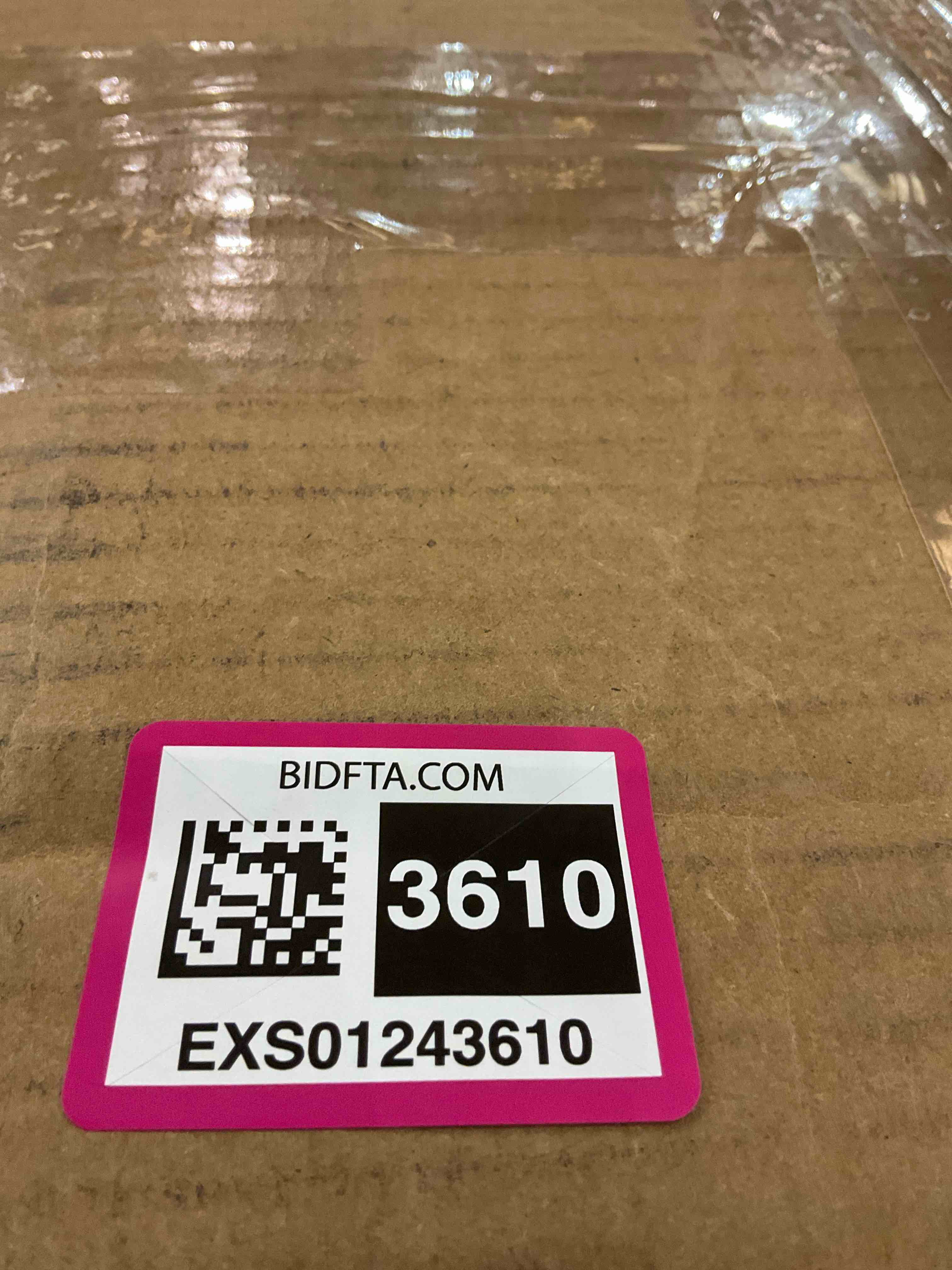 https://s3.amazonaws.com/lotting-images-prod/BargainHunt/EXS01243610_1709826450571.jpeg