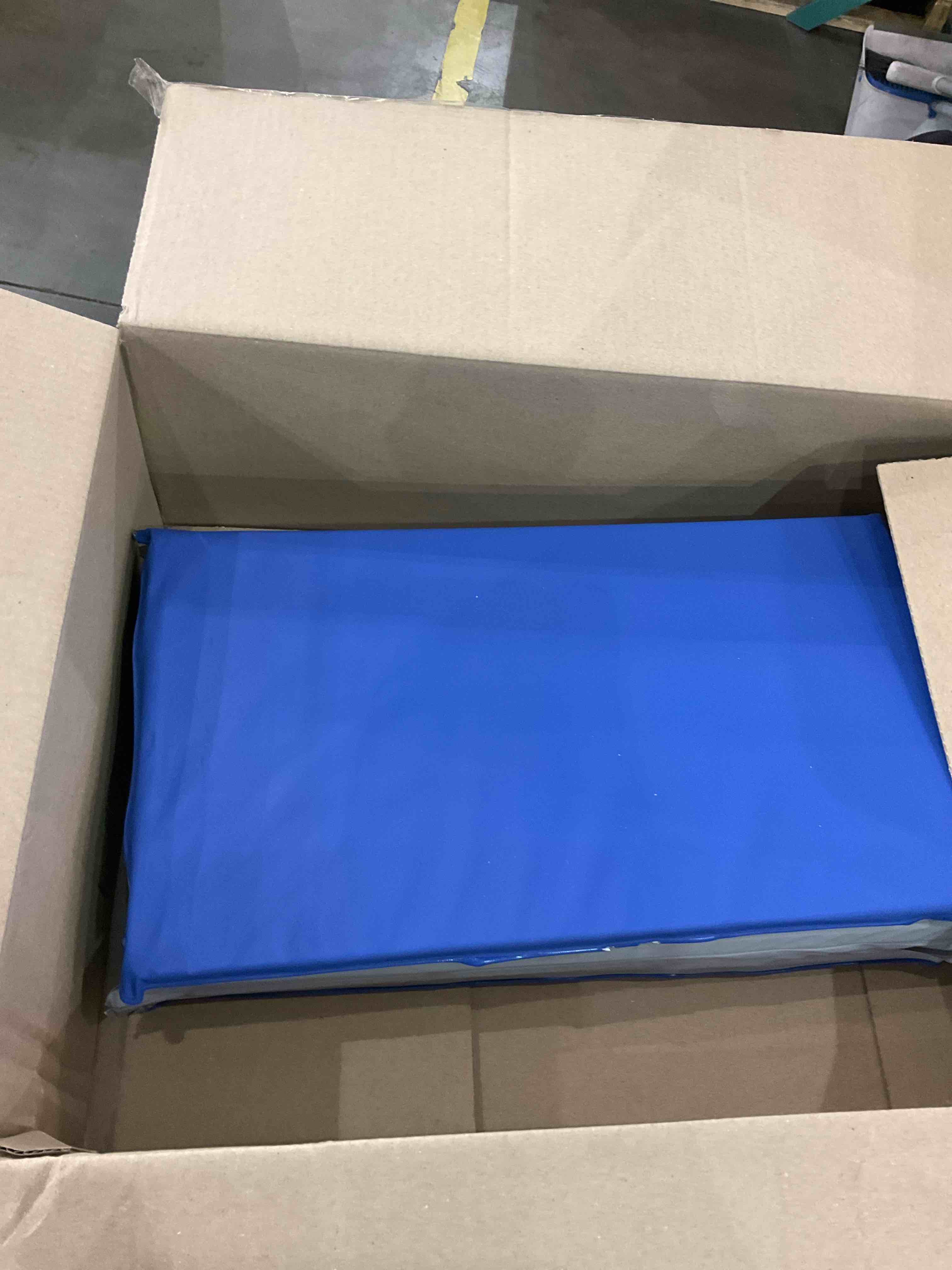 https://s3.amazonaws.com/lotting-images-prod/BargainHunt/EXS01243712_1709904556970.jpeg