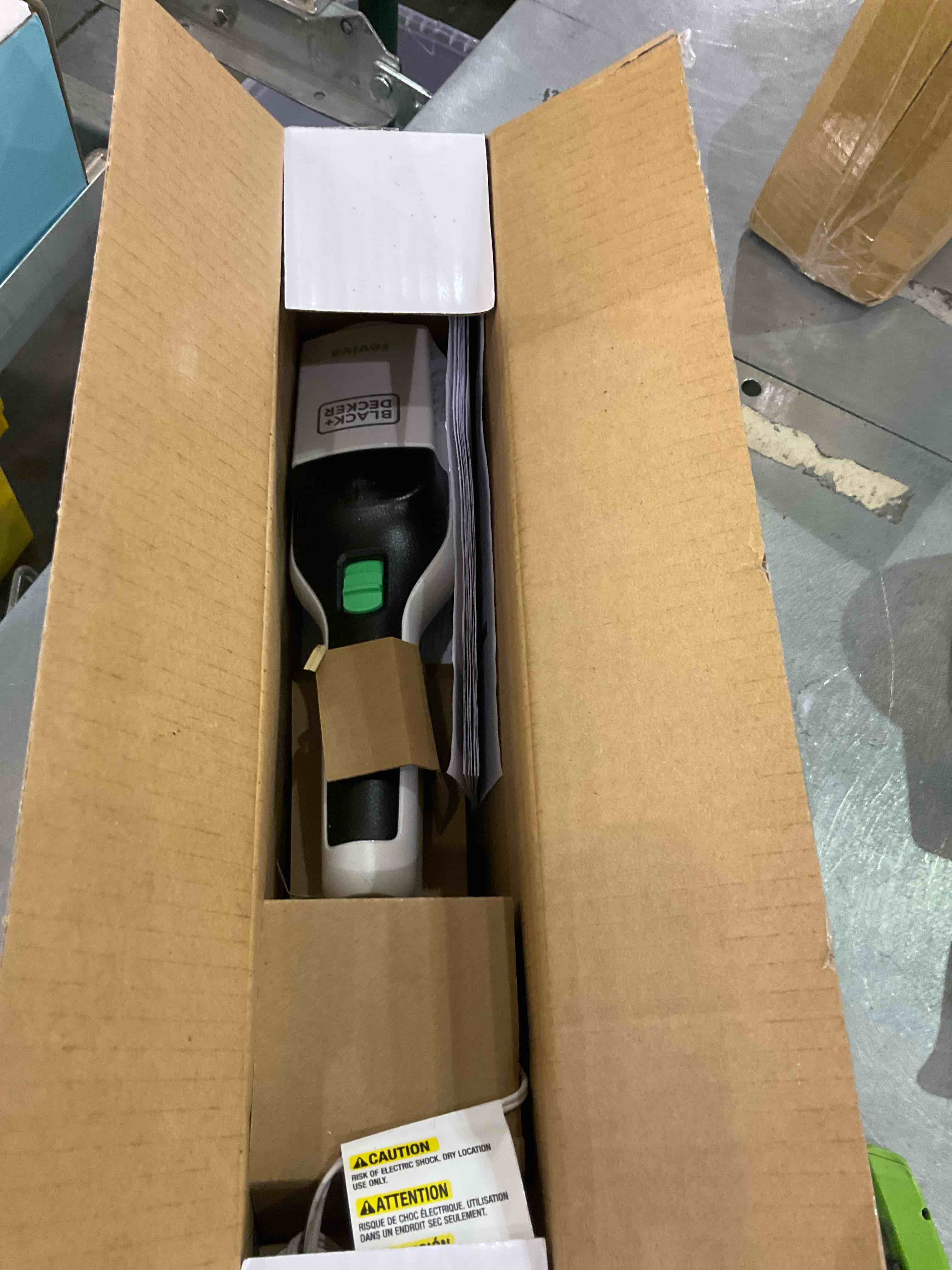 https://s3.amazonaws.com/lotting-images-prod/BargainHunt/EXS01243749_1709911052416.jpeg