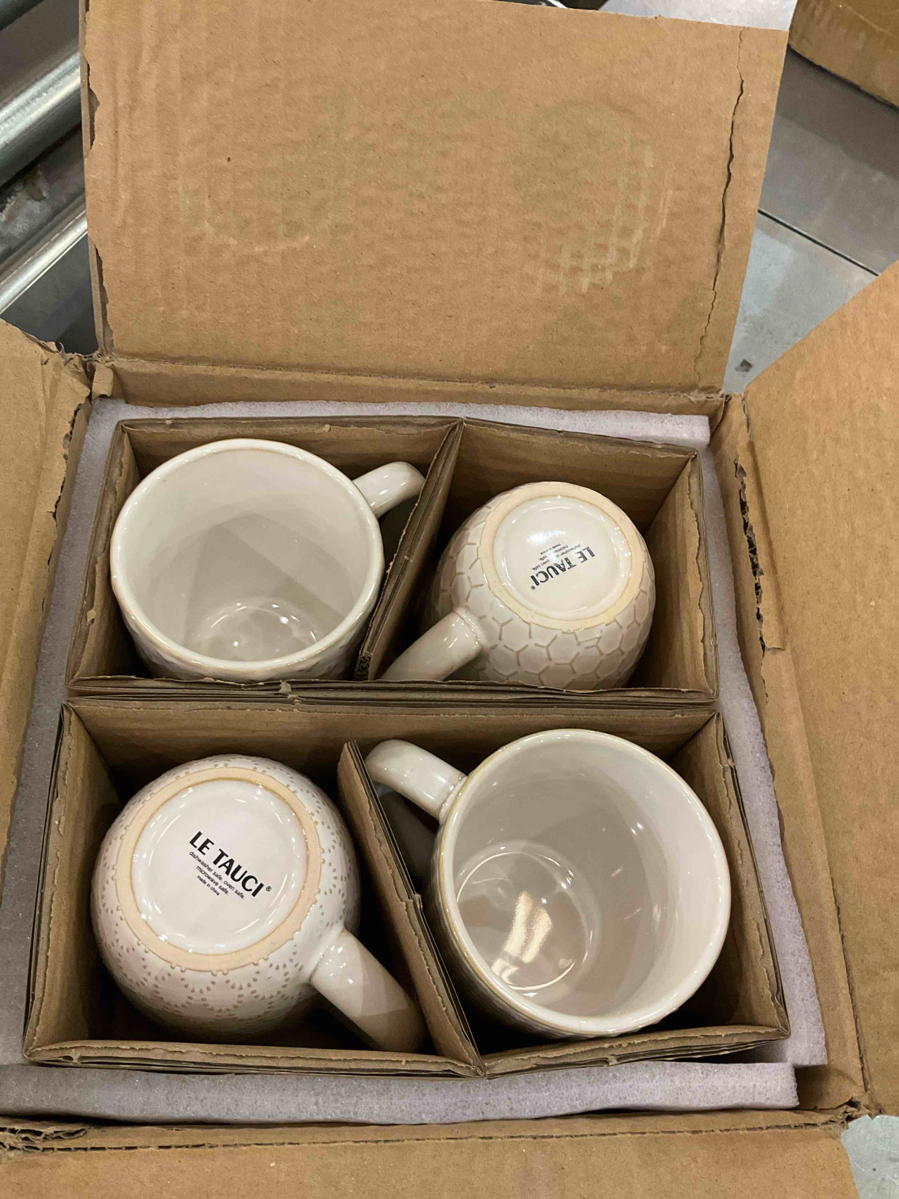 https://s3.amazonaws.com/lotting-images-prod/BargainHunt/EXS01243828_1709923668800.jpeg