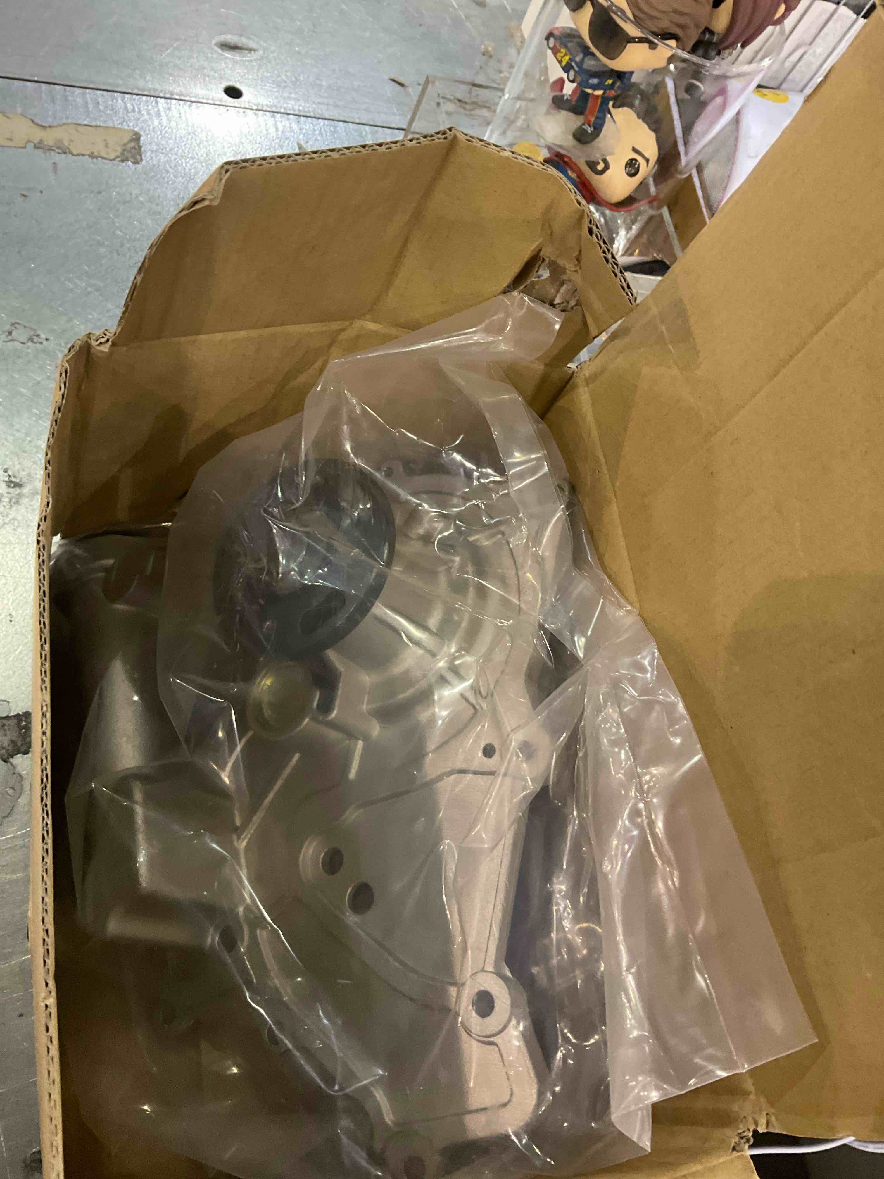 https://s3.amazonaws.com/lotting-images-prod/BargainHunt/EXS01243847_1710155385581.jpeg
