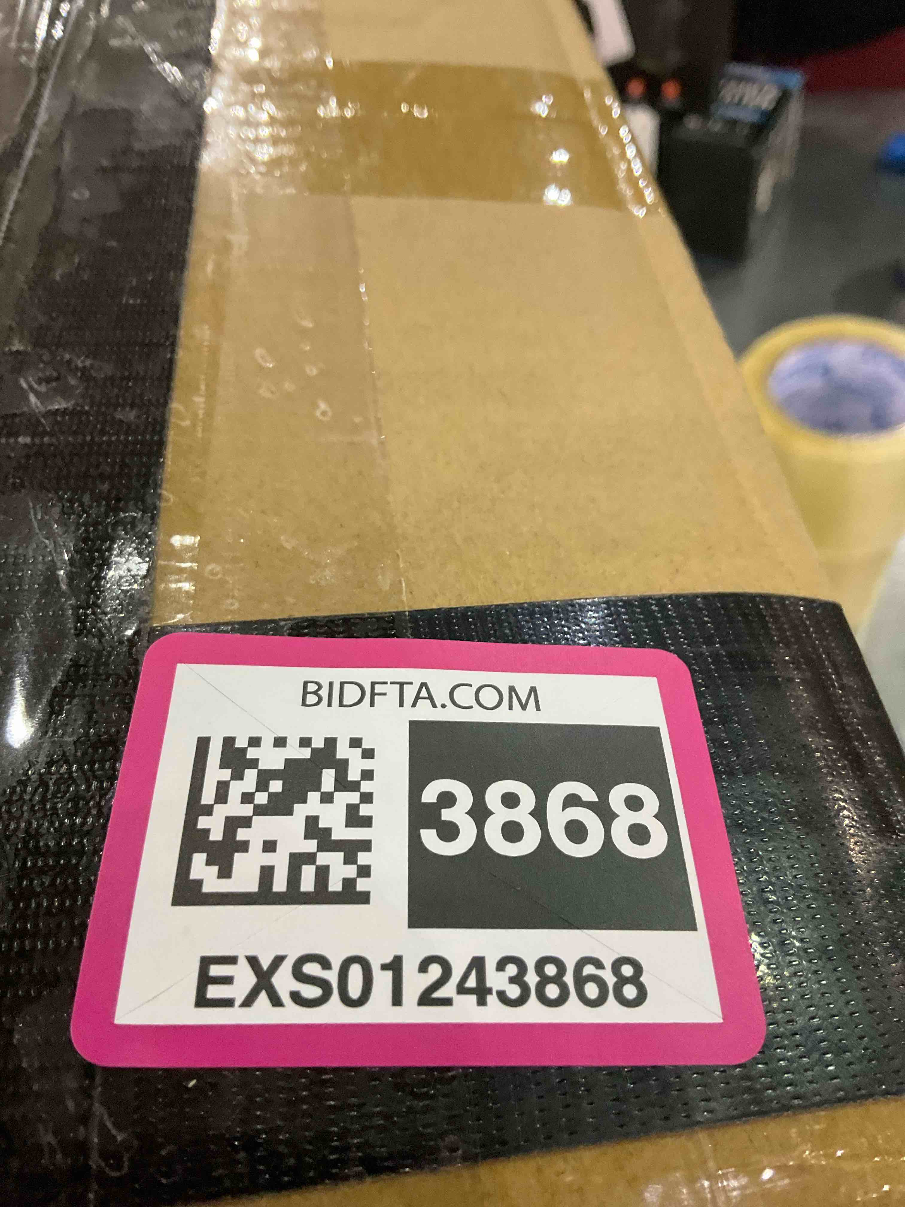 https://s3.amazonaws.com/lotting-images-prod/BargainHunt/EXS01243868_1710157962253.jpeg