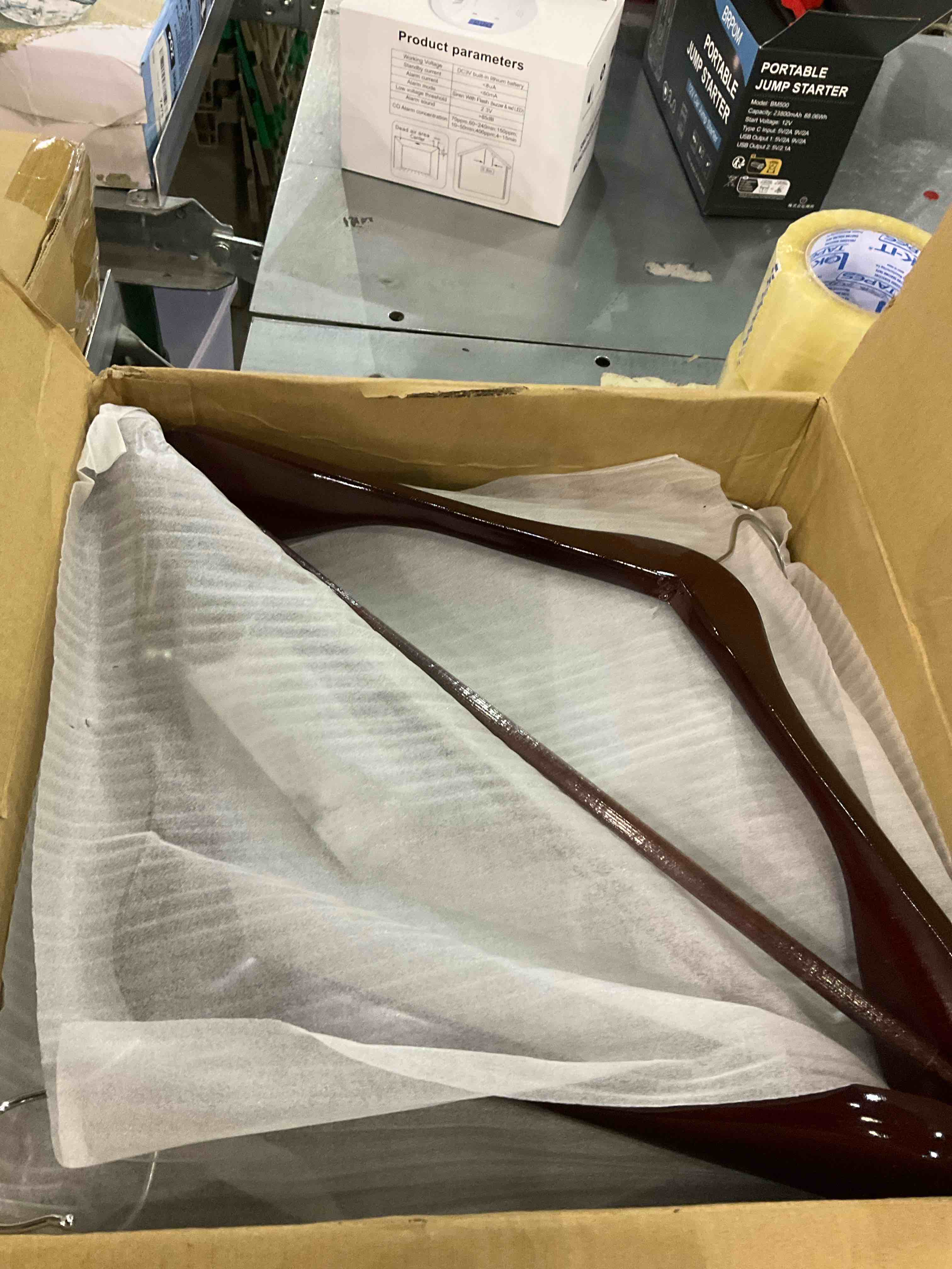 https://s3.amazonaws.com/lotting-images-prod/BargainHunt/EXS01243869_1710158028061.jpeg
