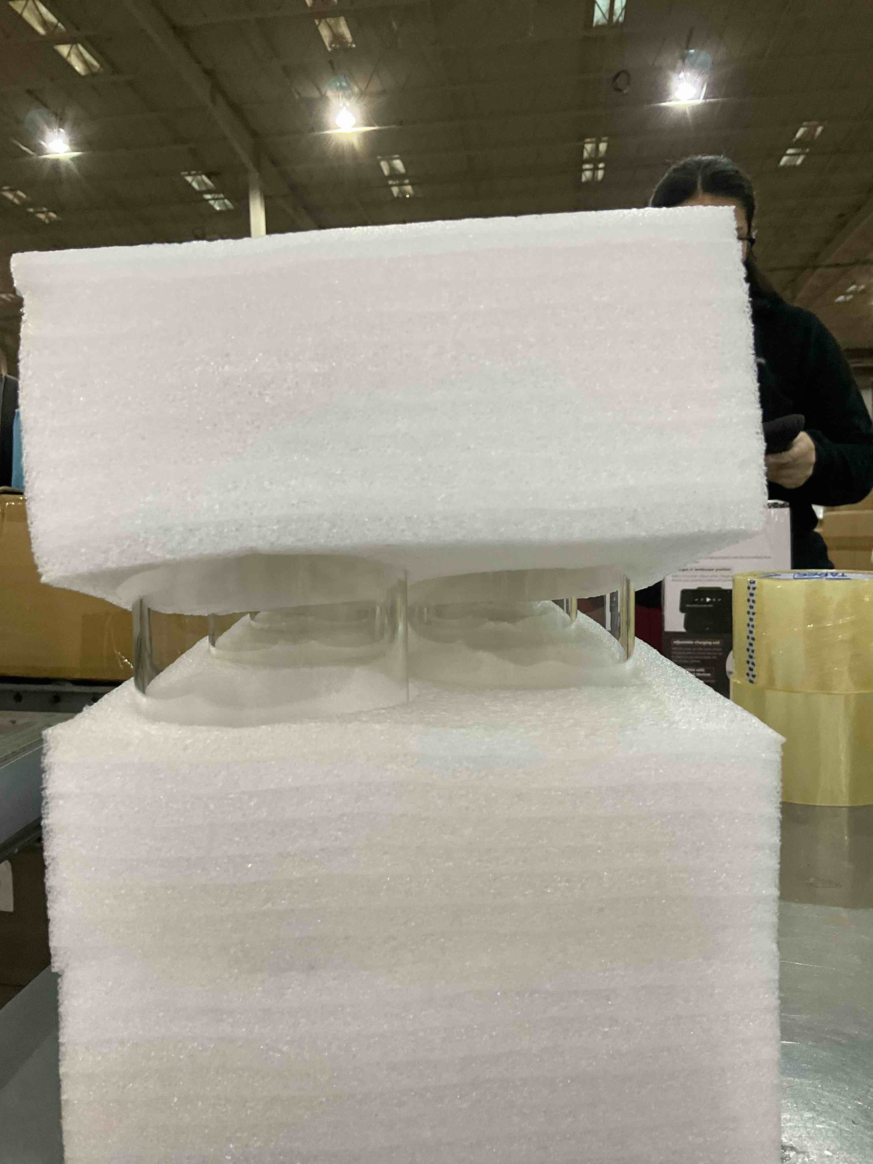 https://s3.amazonaws.com/lotting-images-prod/BargainHunt/EXS01243882_1710159239613.jpeg