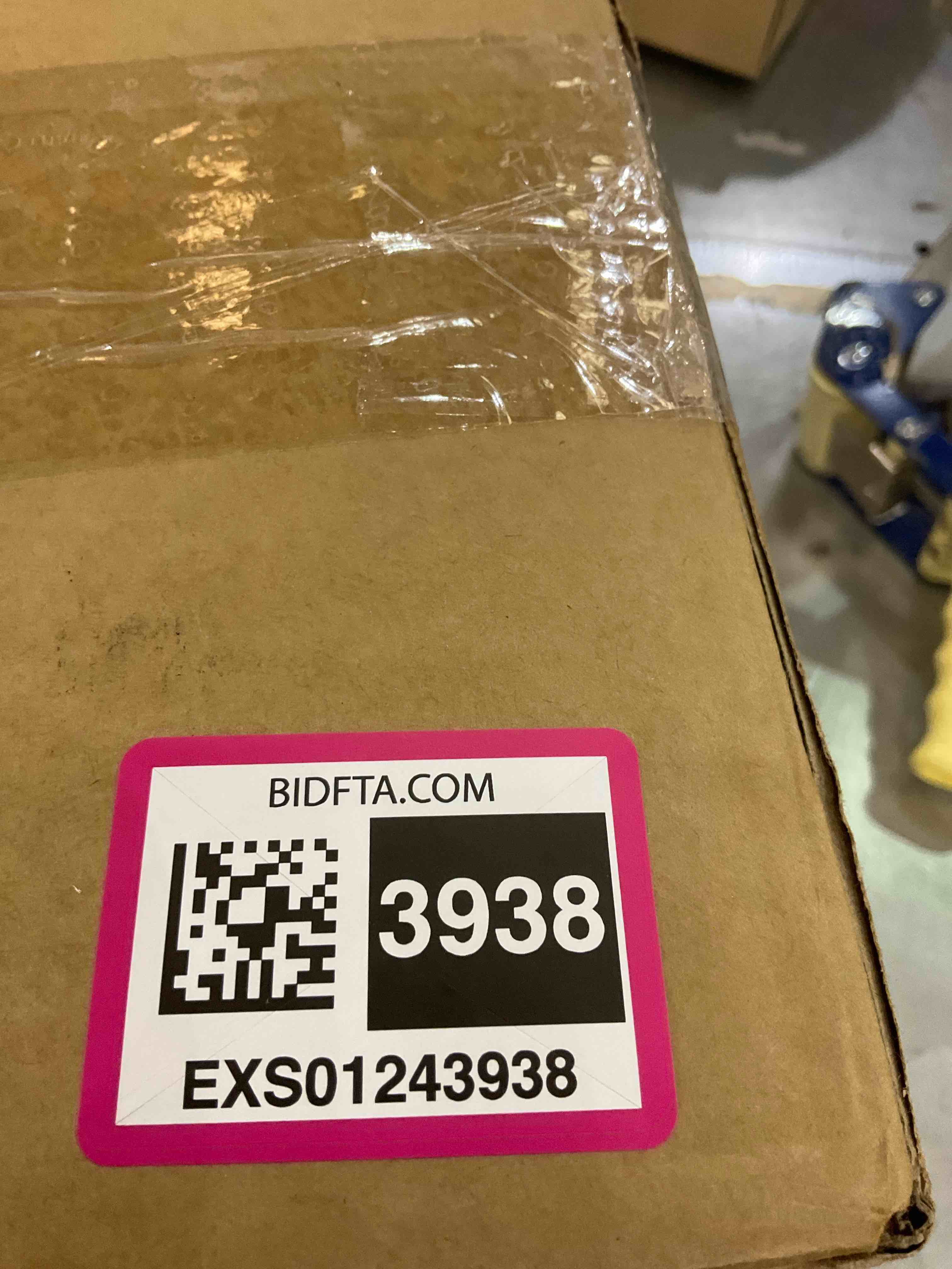 https://s3.amazonaws.com/lotting-images-prod/BargainHunt/EXS01243938_1710166491653.jpeg