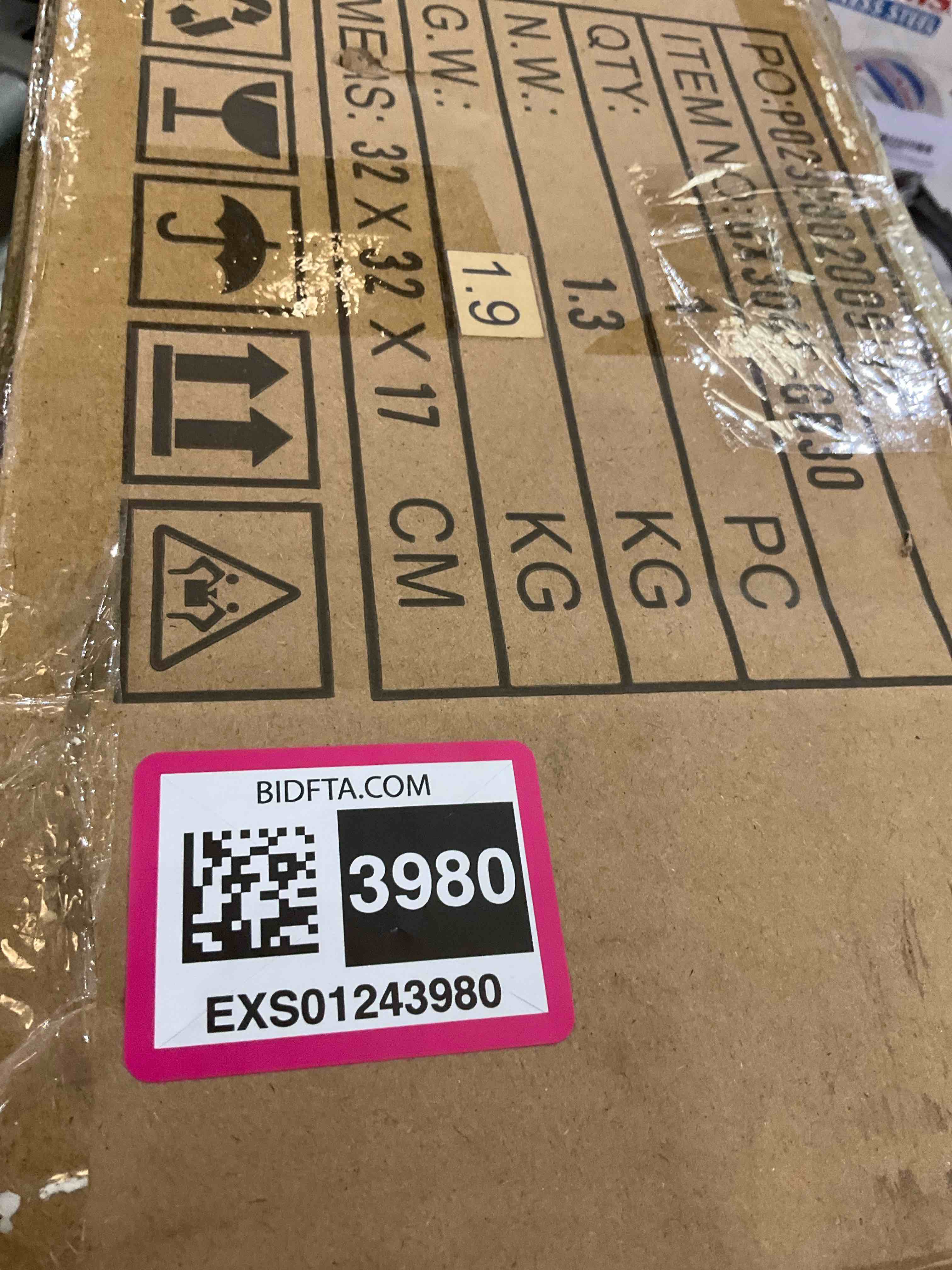 https://s3.amazonaws.com/lotting-images-prod/BargainHunt/EXS01243980_1710172285388.jpeg