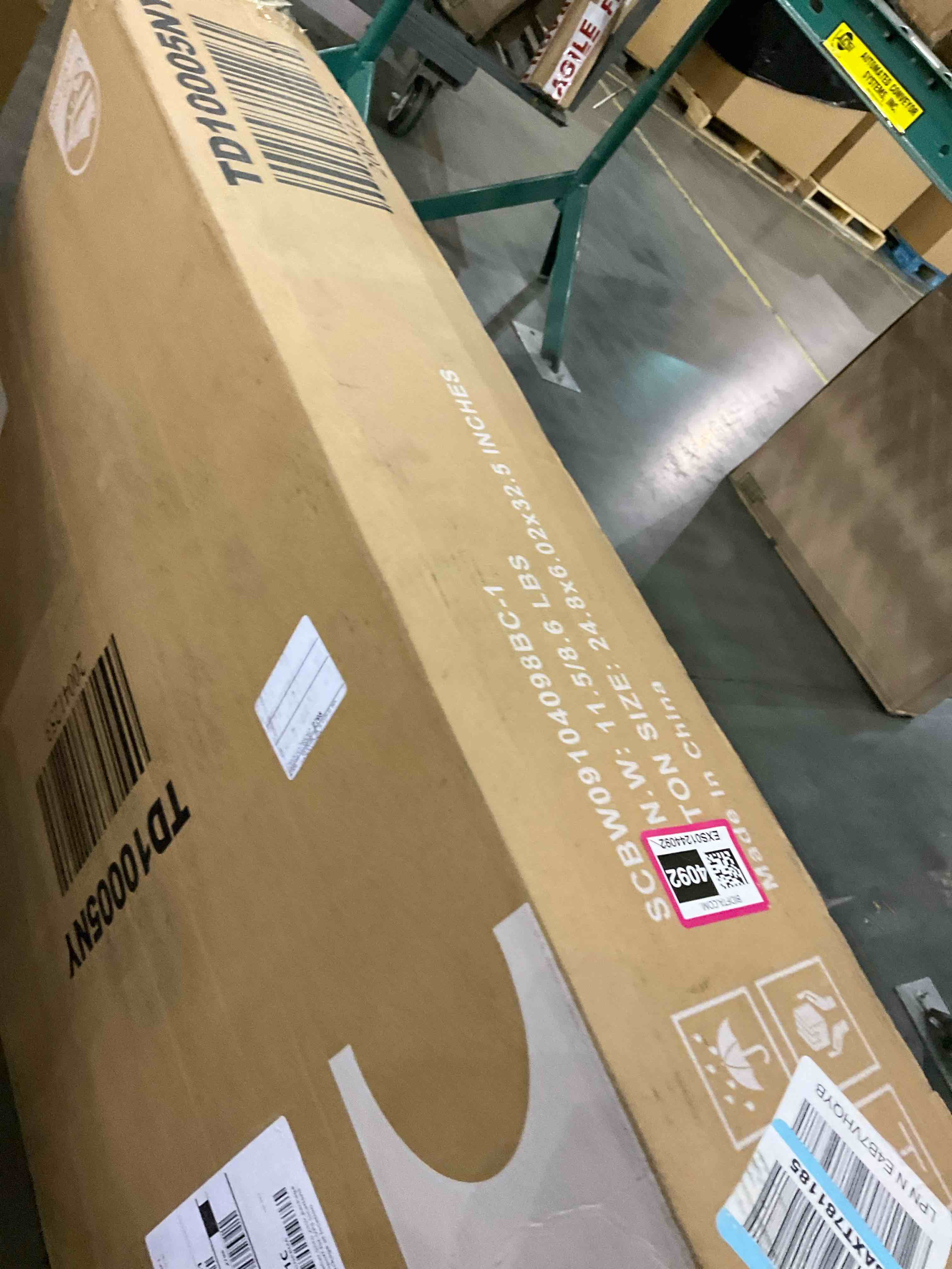 https://s3.amazonaws.com/lotting-images-prod/BargainHunt/EXS01244092_1722426506964.jpeg