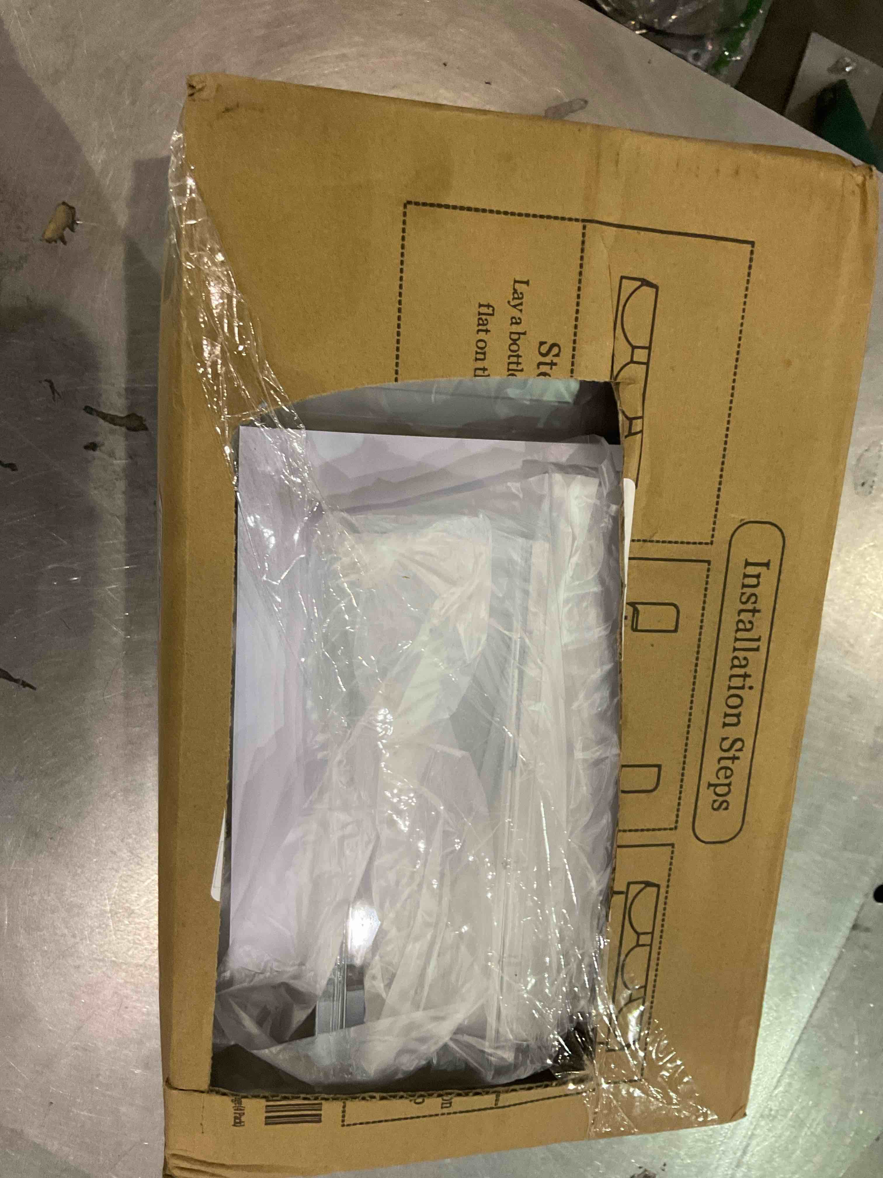 https://s3.amazonaws.com/lotting-images-prod/BargainHunt/EXS01244778_1711538950435.jpeg