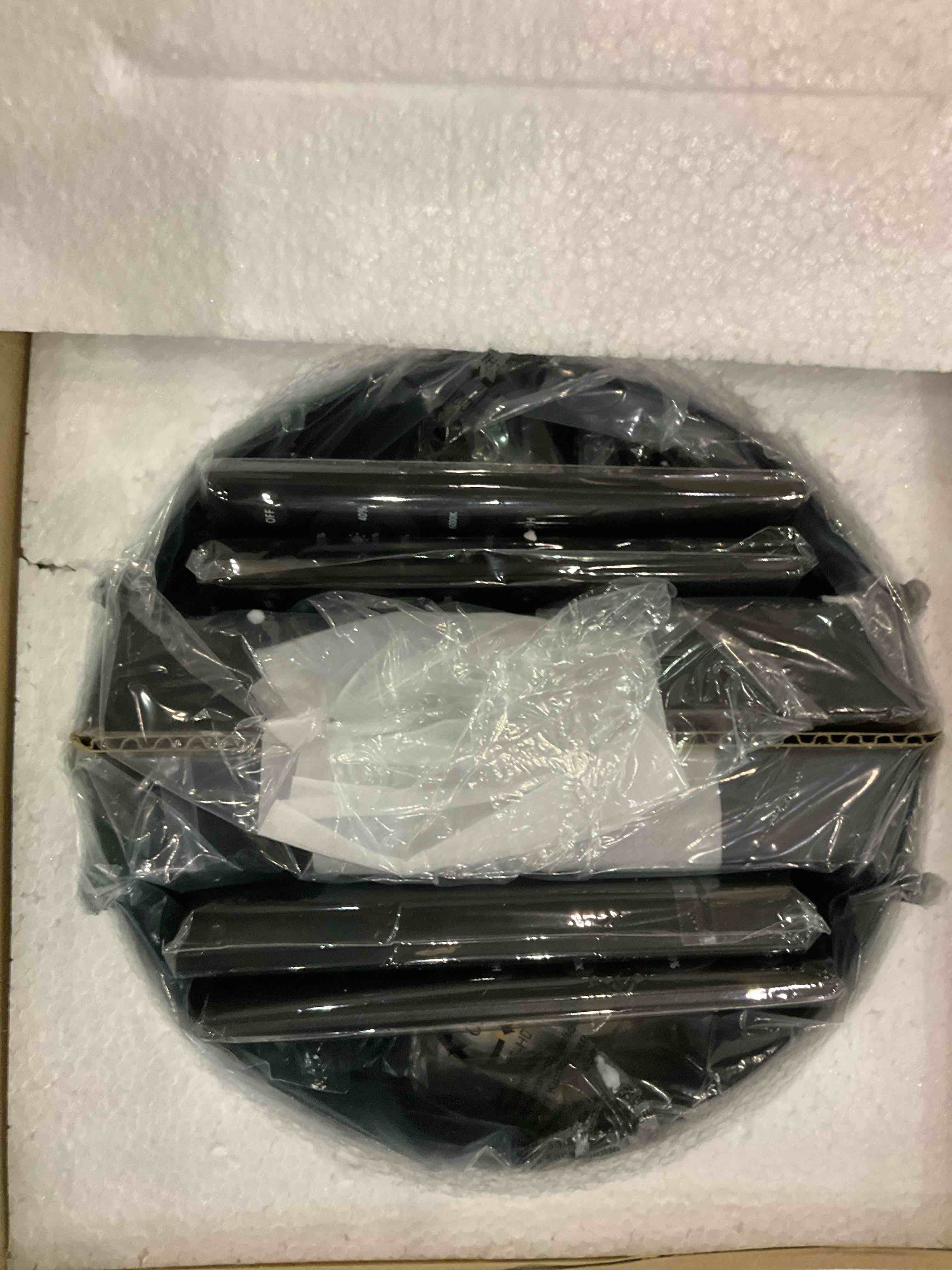 https://s3.amazonaws.com/lotting-images-prod/BargainHunt/EXS01244919_1711628262901.jpeg